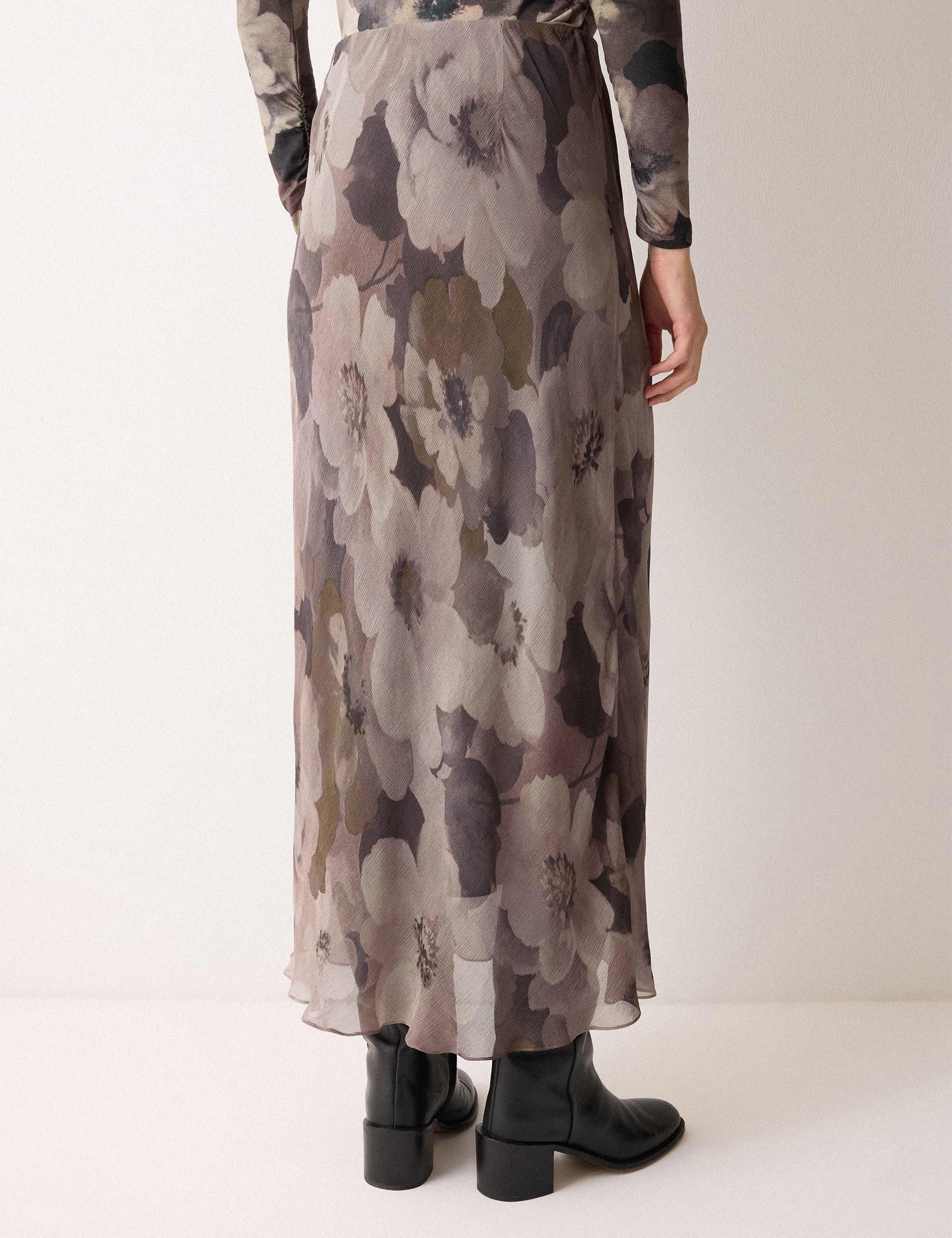 Jacquard Floral Midi A-Line Skirt 4 of 5