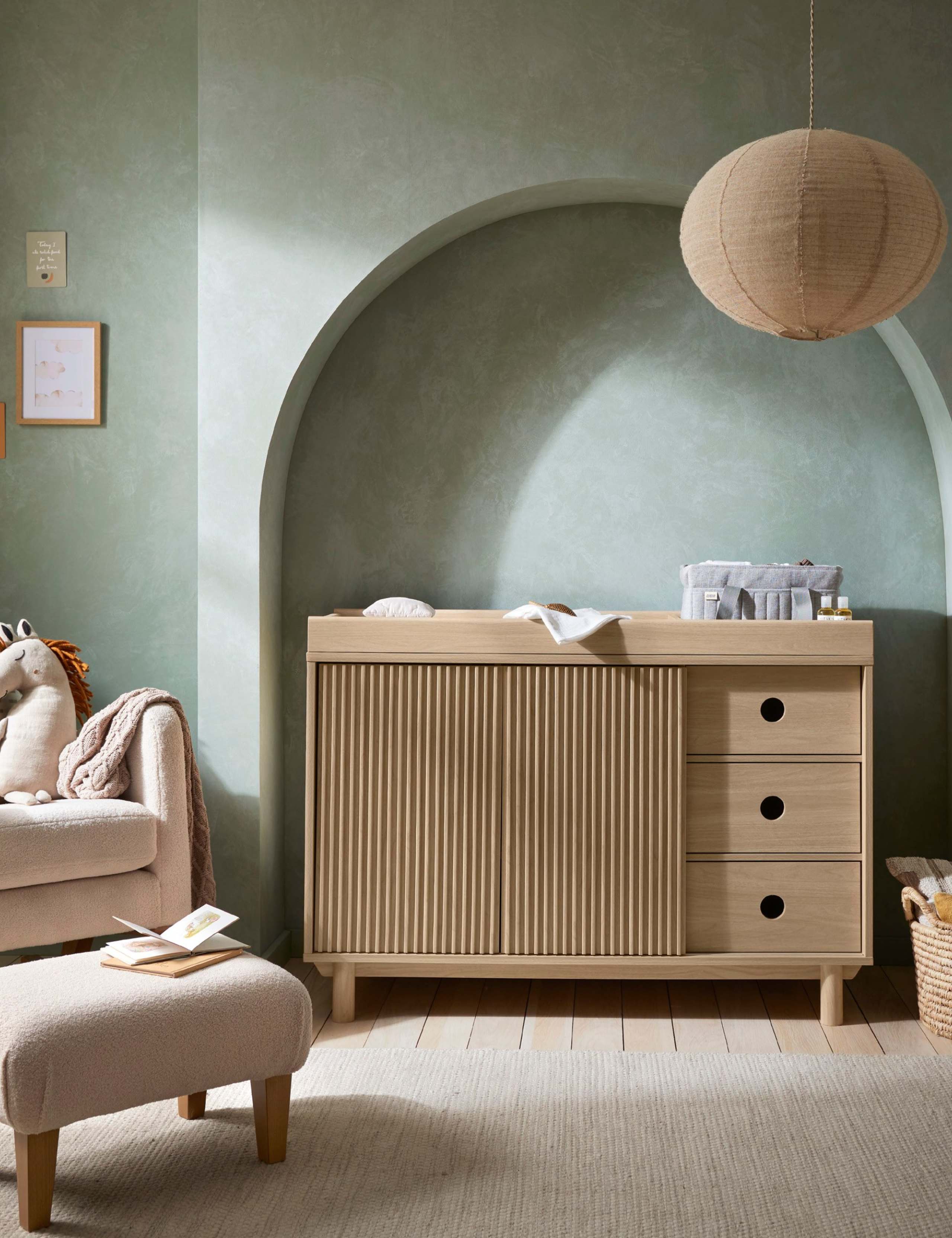 Oska Cot Bed, Wide Dresser Changer & Wardrobe 3 of 6