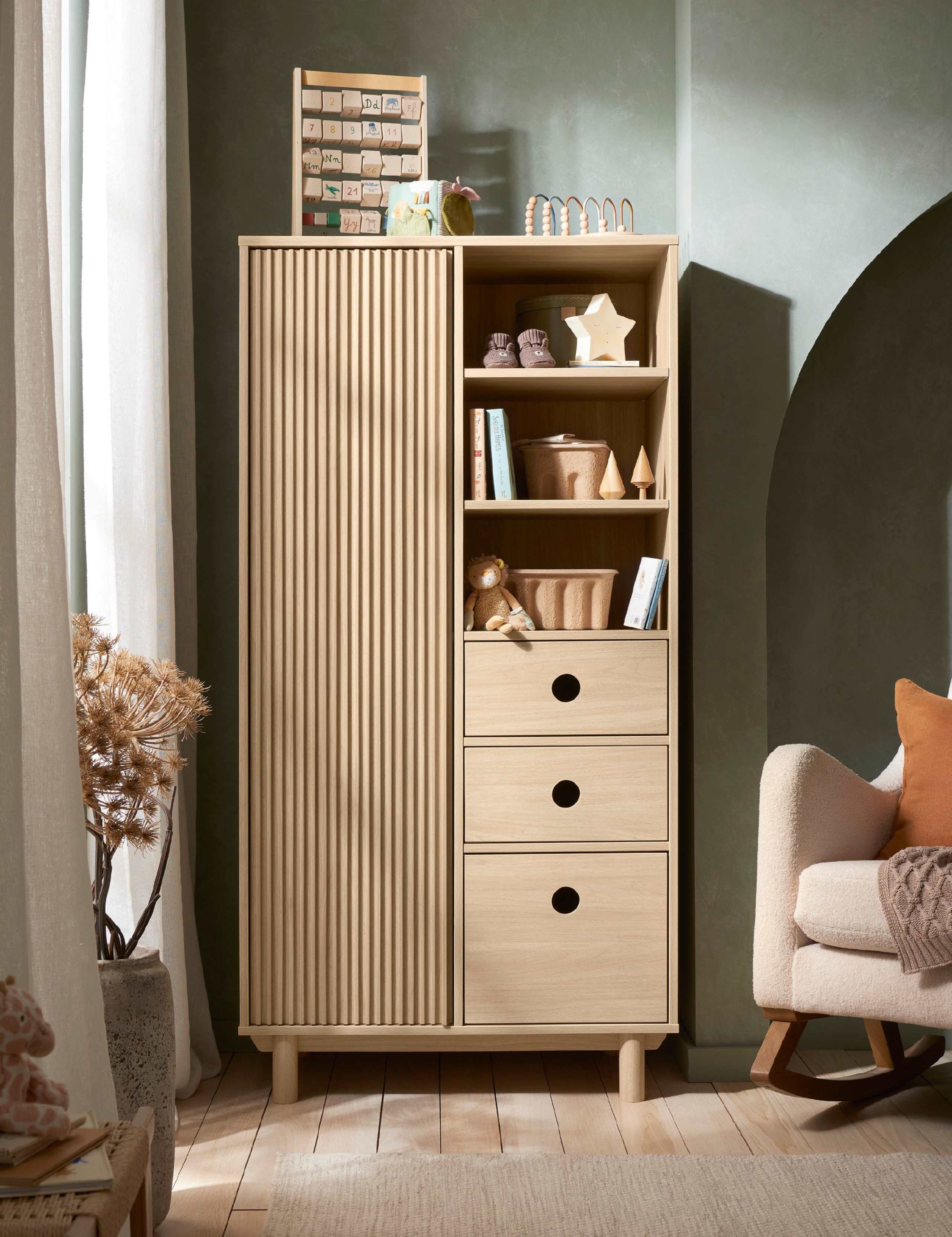 Oska Cot Bed, Narrow Dresser Changer & Wardrobe 10 of 12