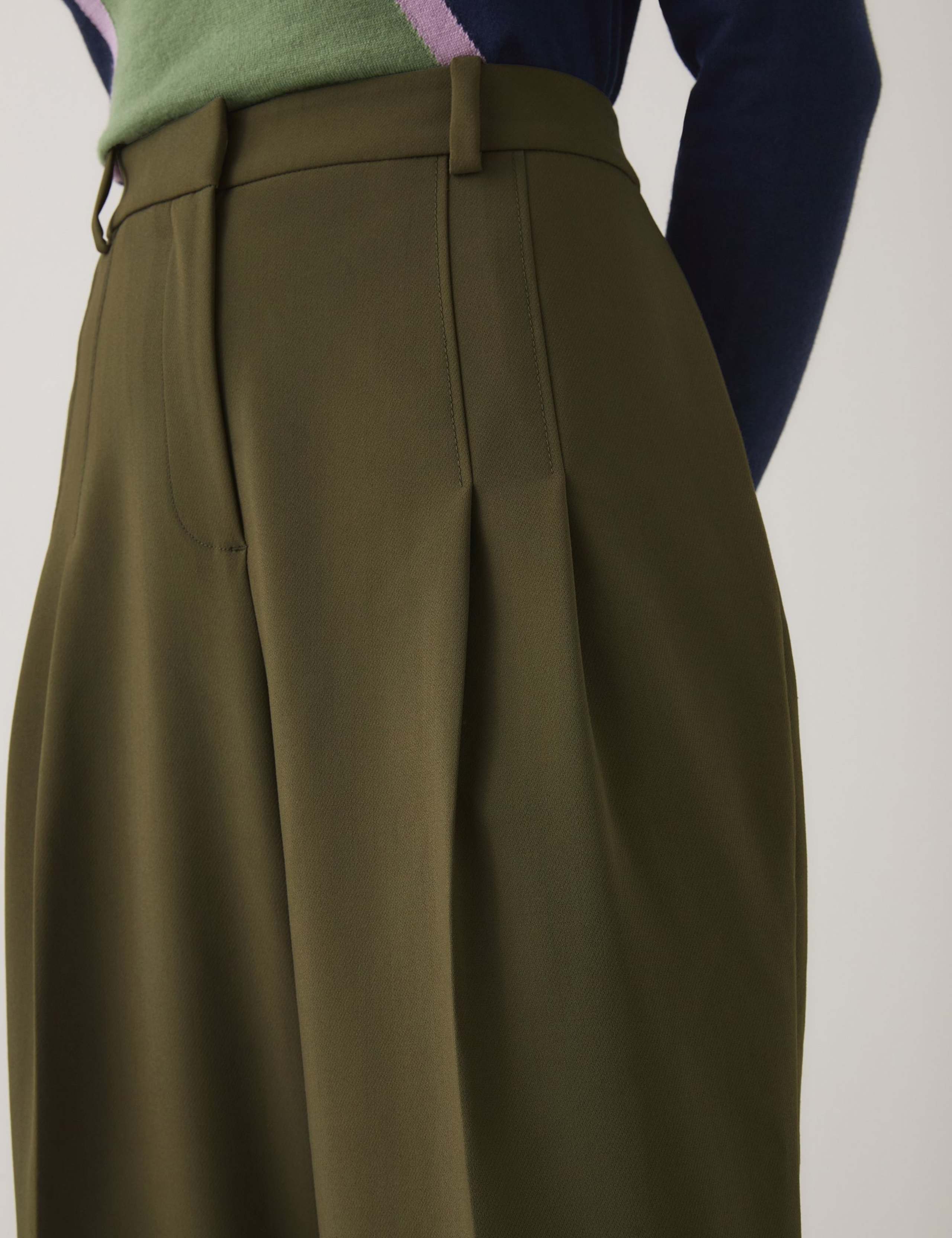 Pleat Front Wide Leg Ankle Grazer Trousers 3 of 3