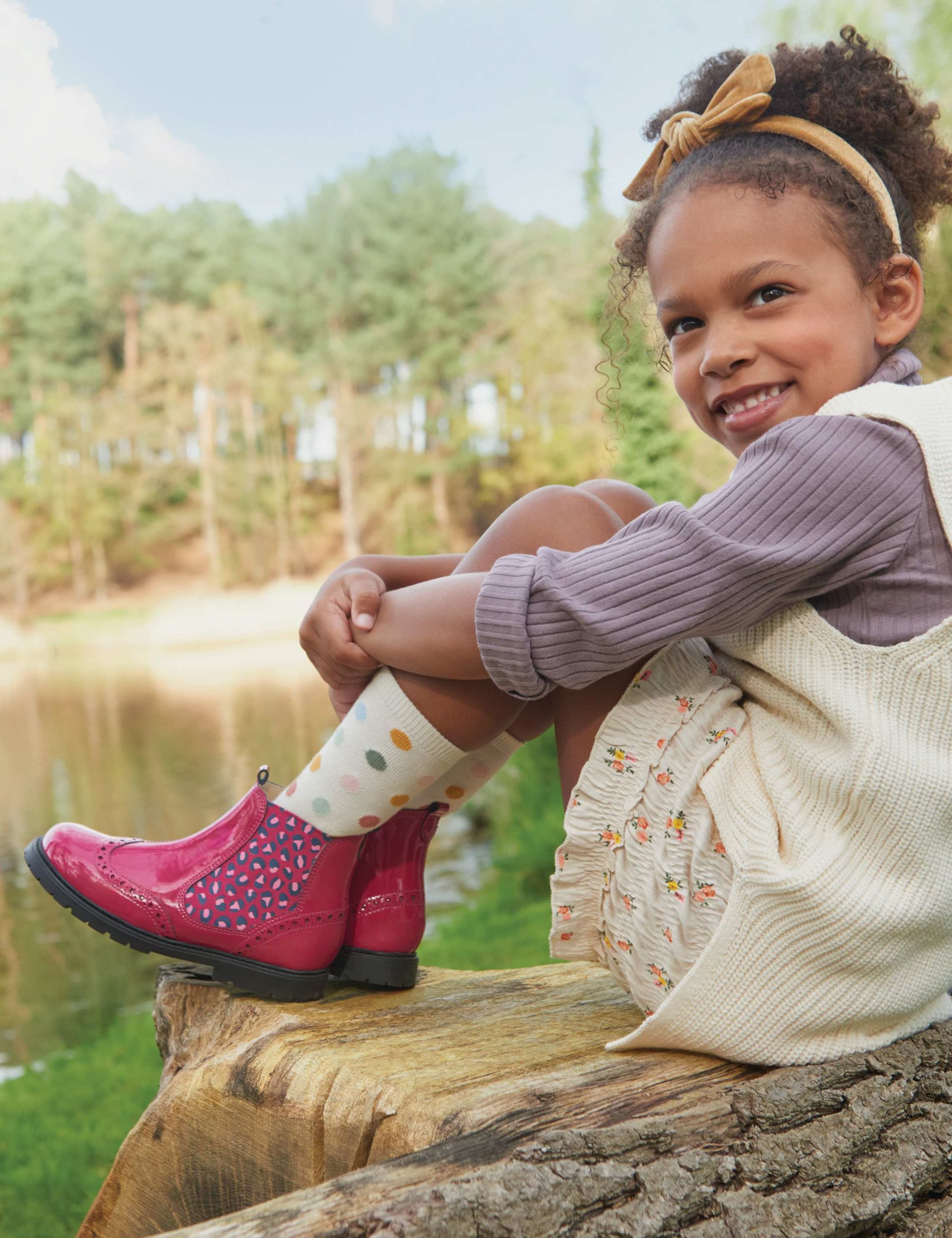 Kids' Patent Chelsea Boots (6 Small - 4 Large) 3 of 4