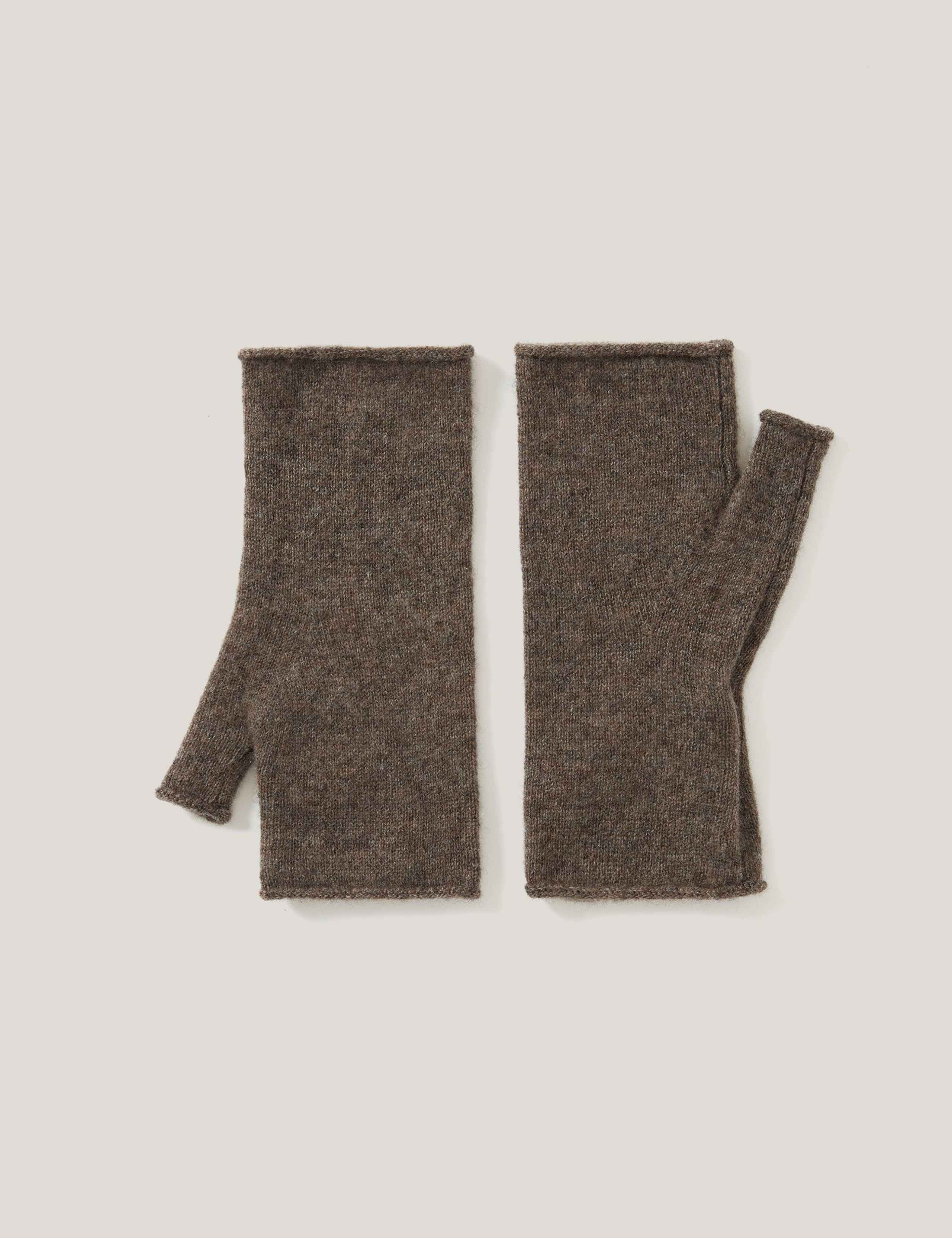 Cashmere Mittens 4 of 4