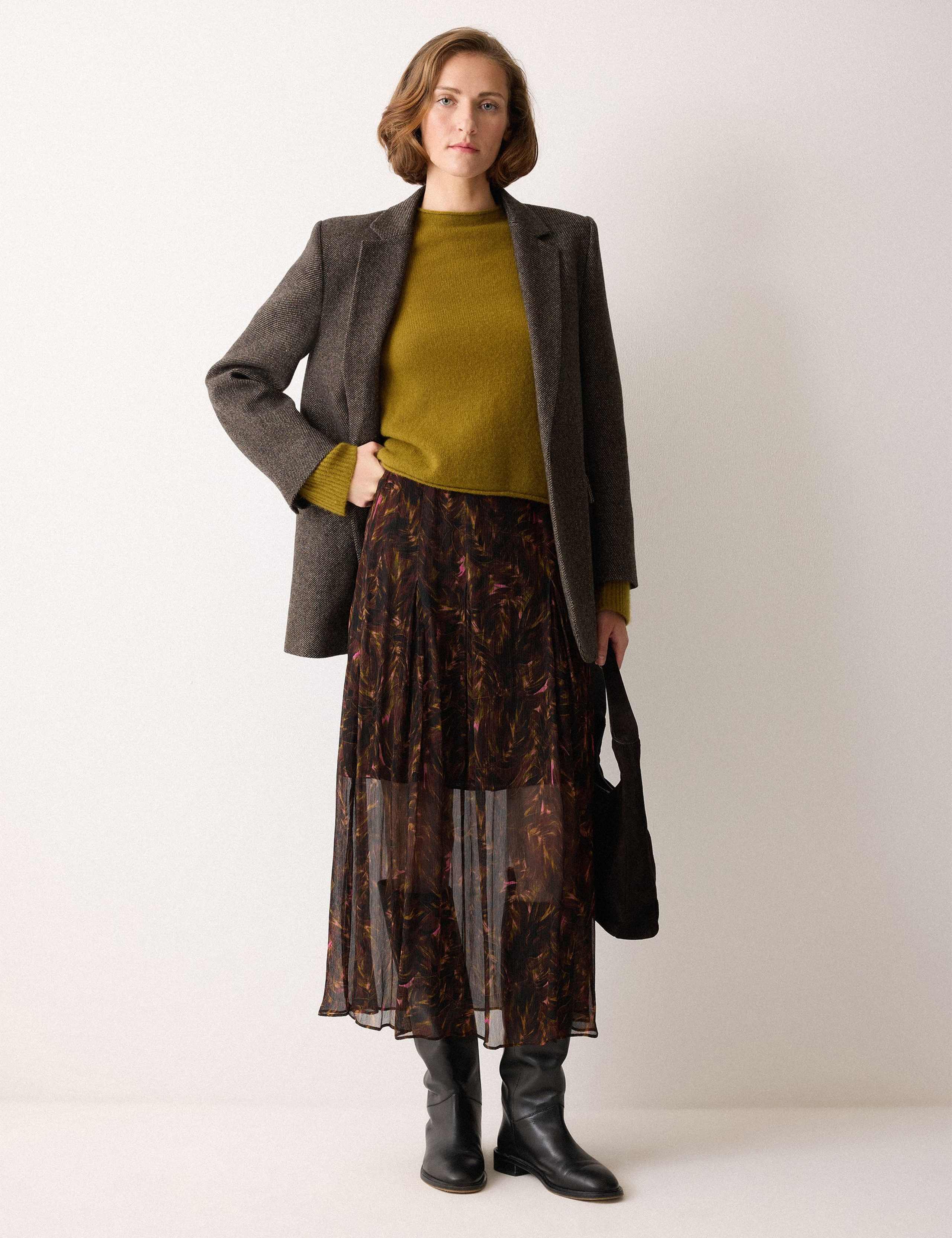 Crepe Feather Print Midi A-Line Skirt 4 of 6