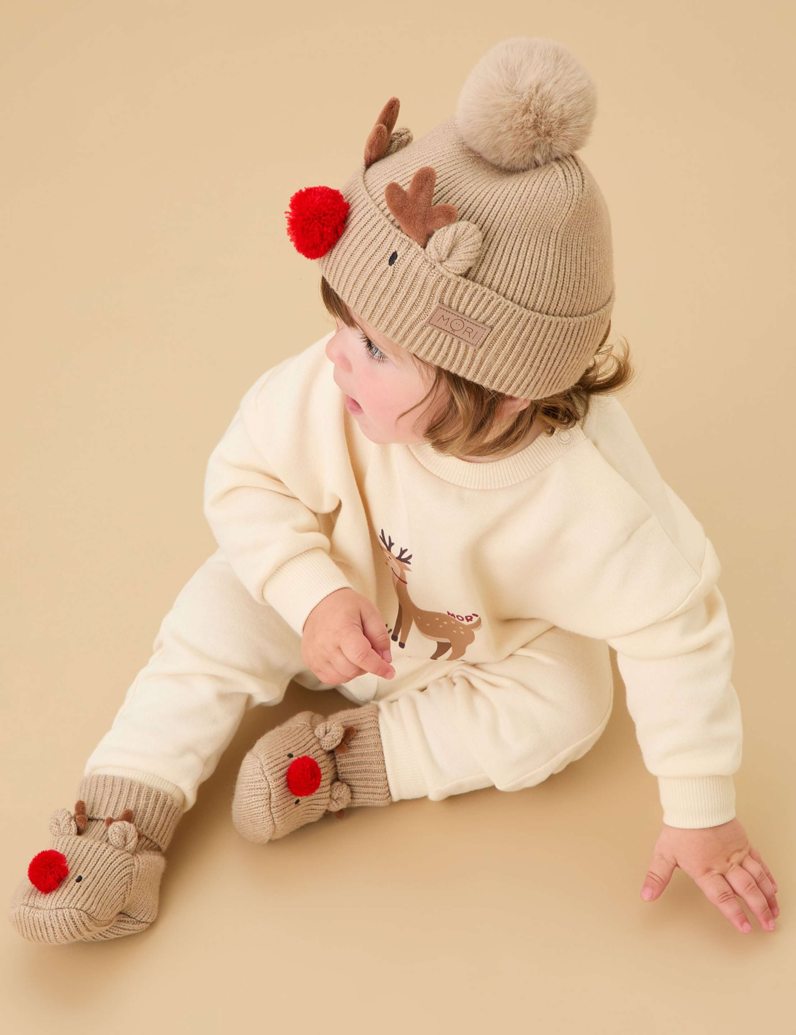 2pc Reindeer Hat and Booties Set (0-24 Mths) 1 of 3