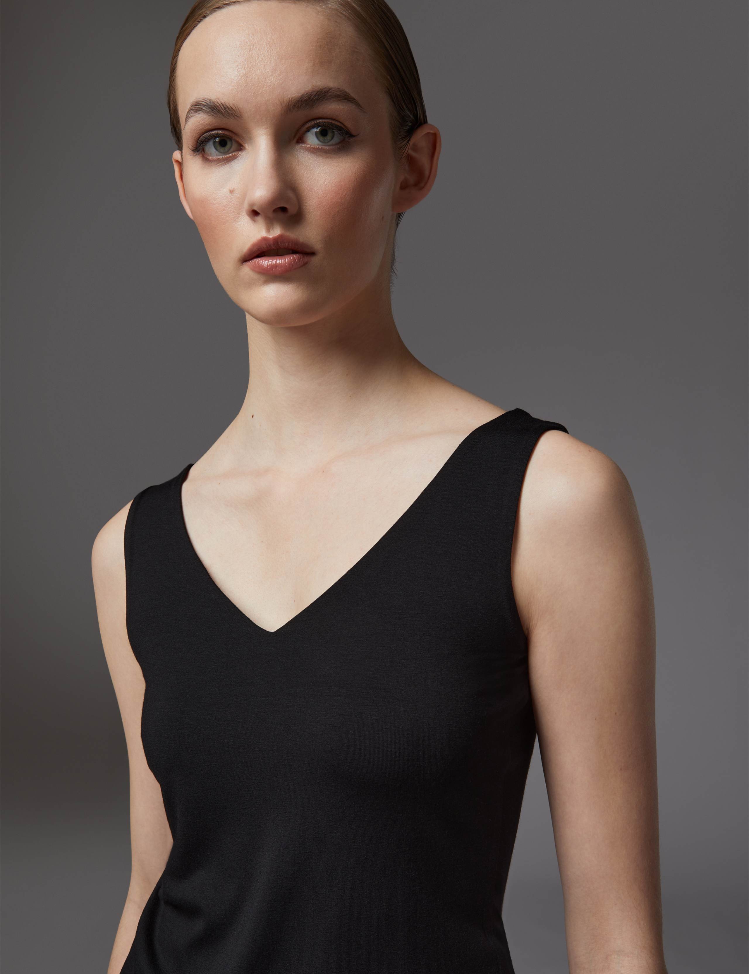 Jersey V-Neck Vest 3 of 4