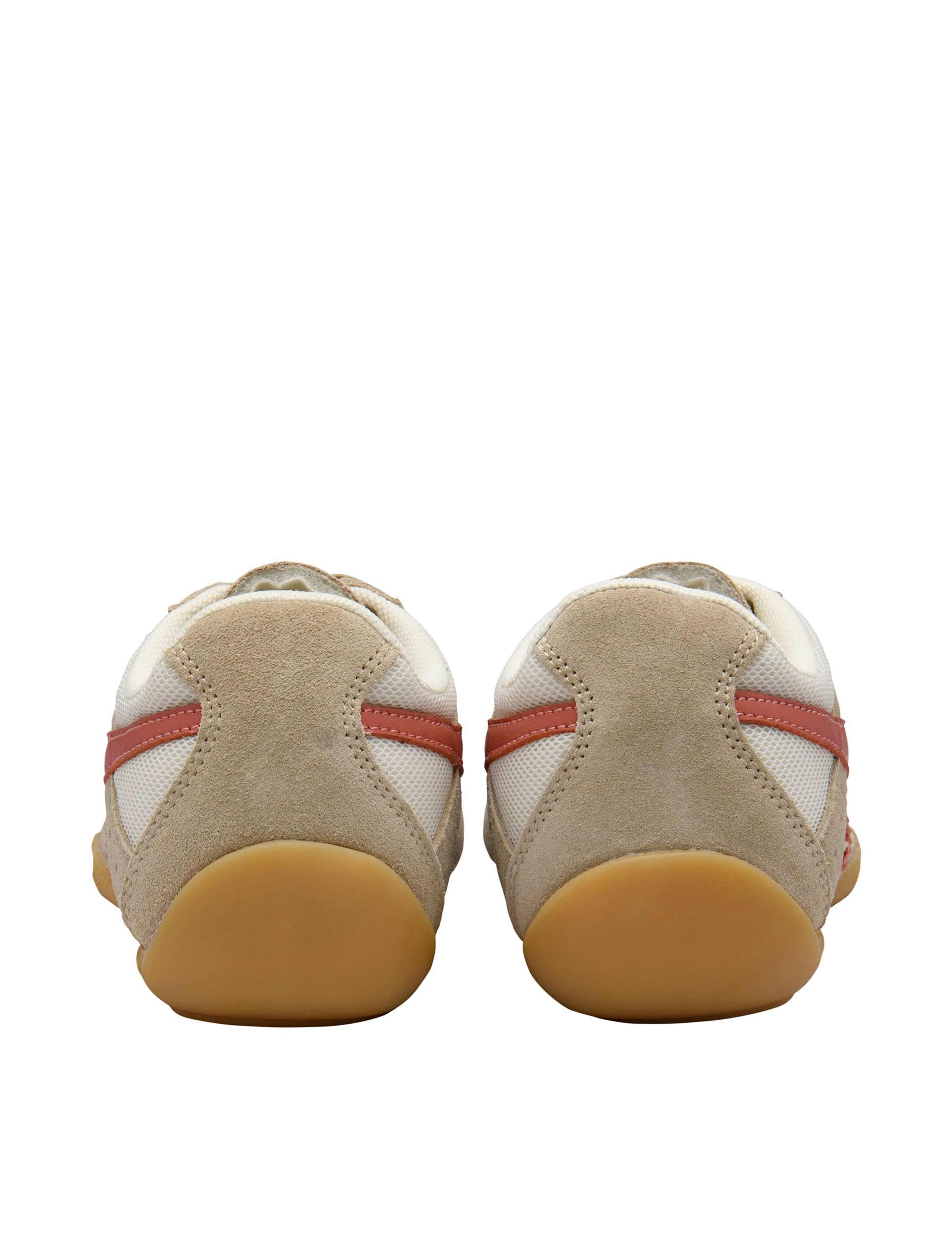 Cascade Trainers 5 of 5