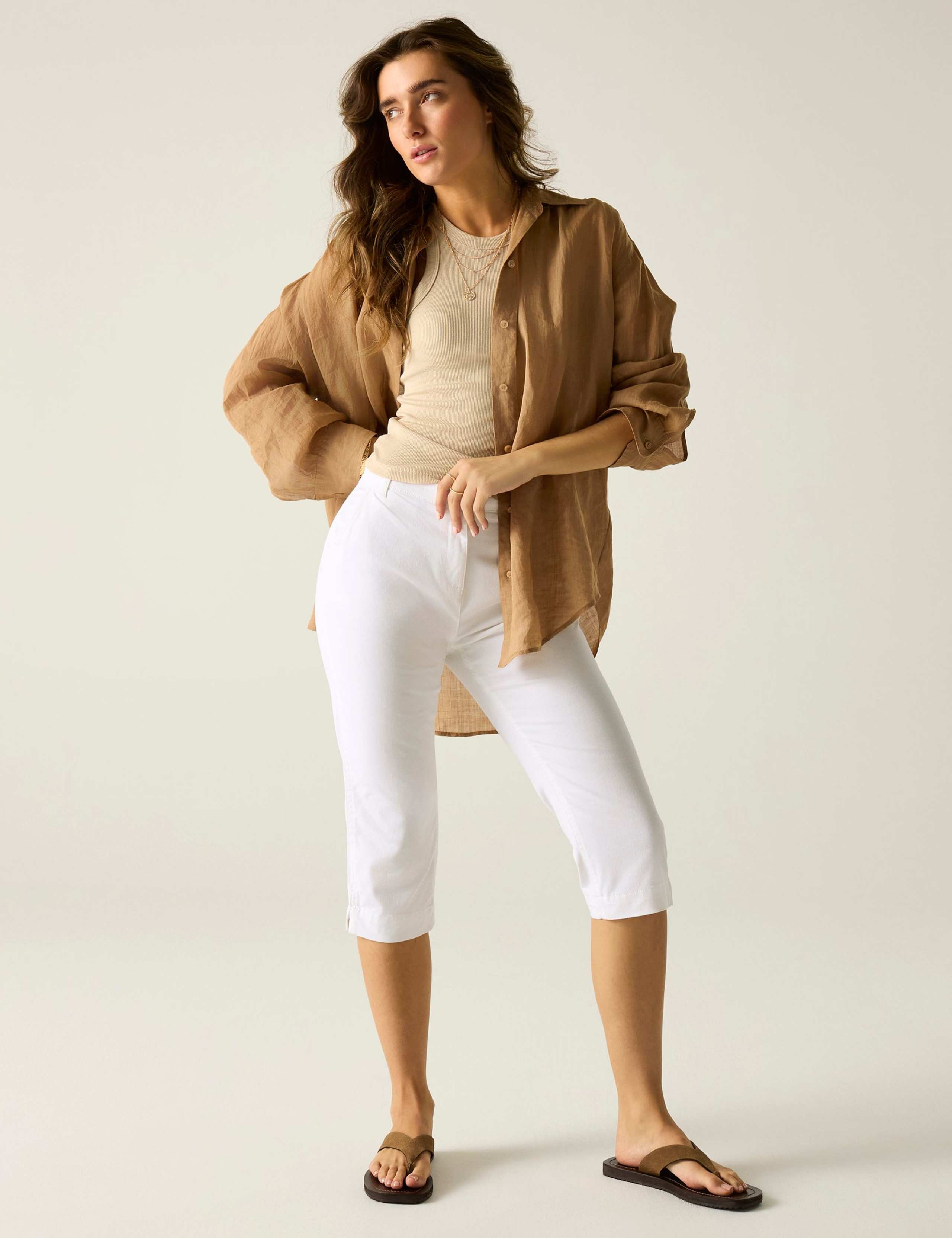 Bayletta Cotton Rich Cropped Chinos 4 of 5