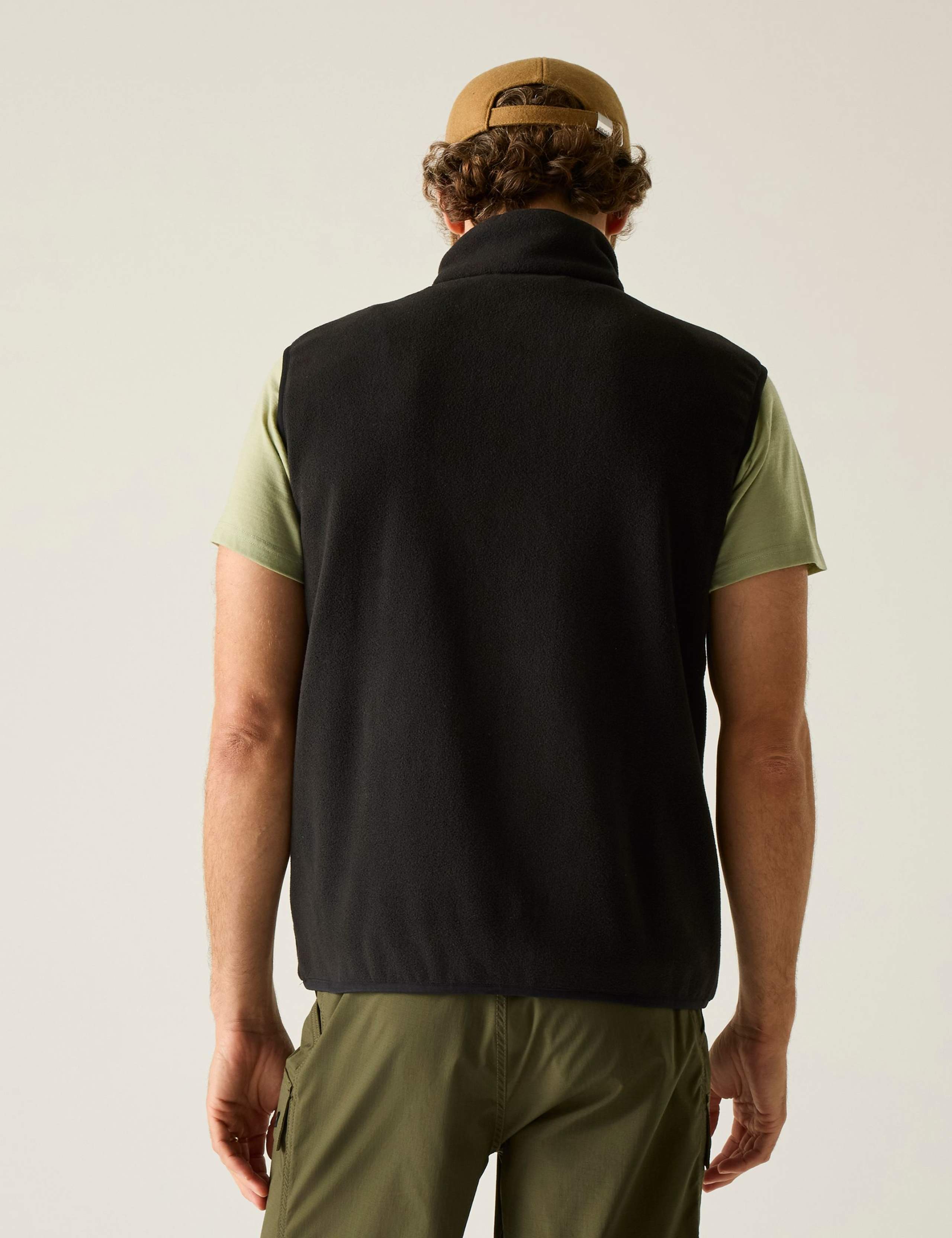 Frankie Gilet 3 of 5