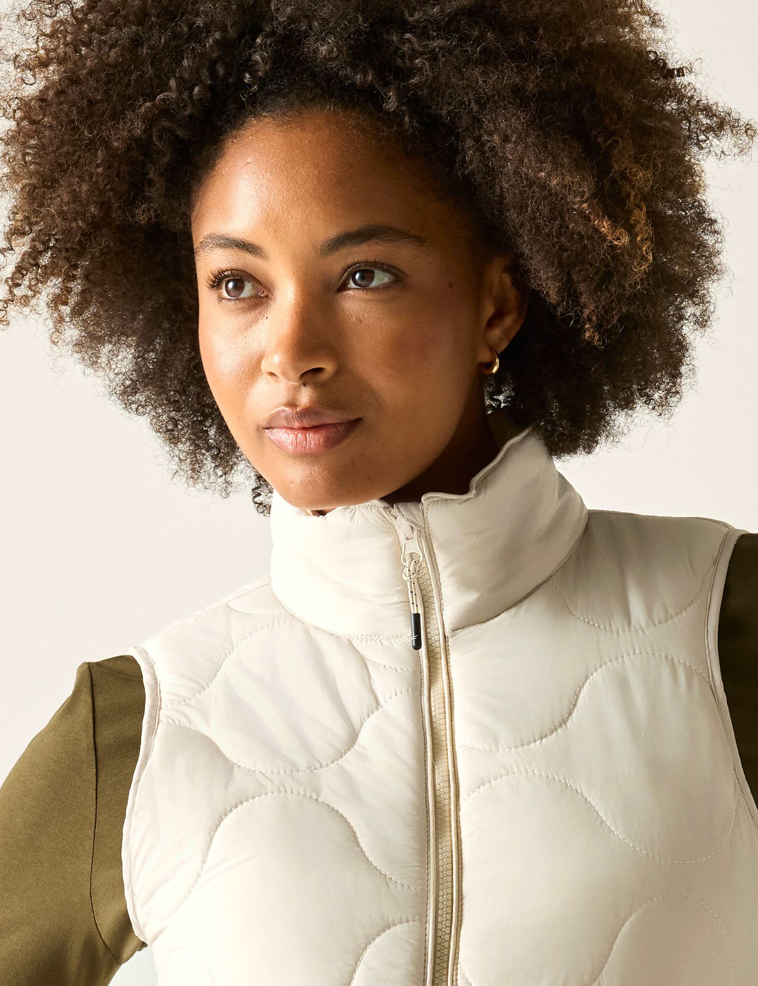 Carlotte Quilted Funnel Neck Gilet 3 of 6