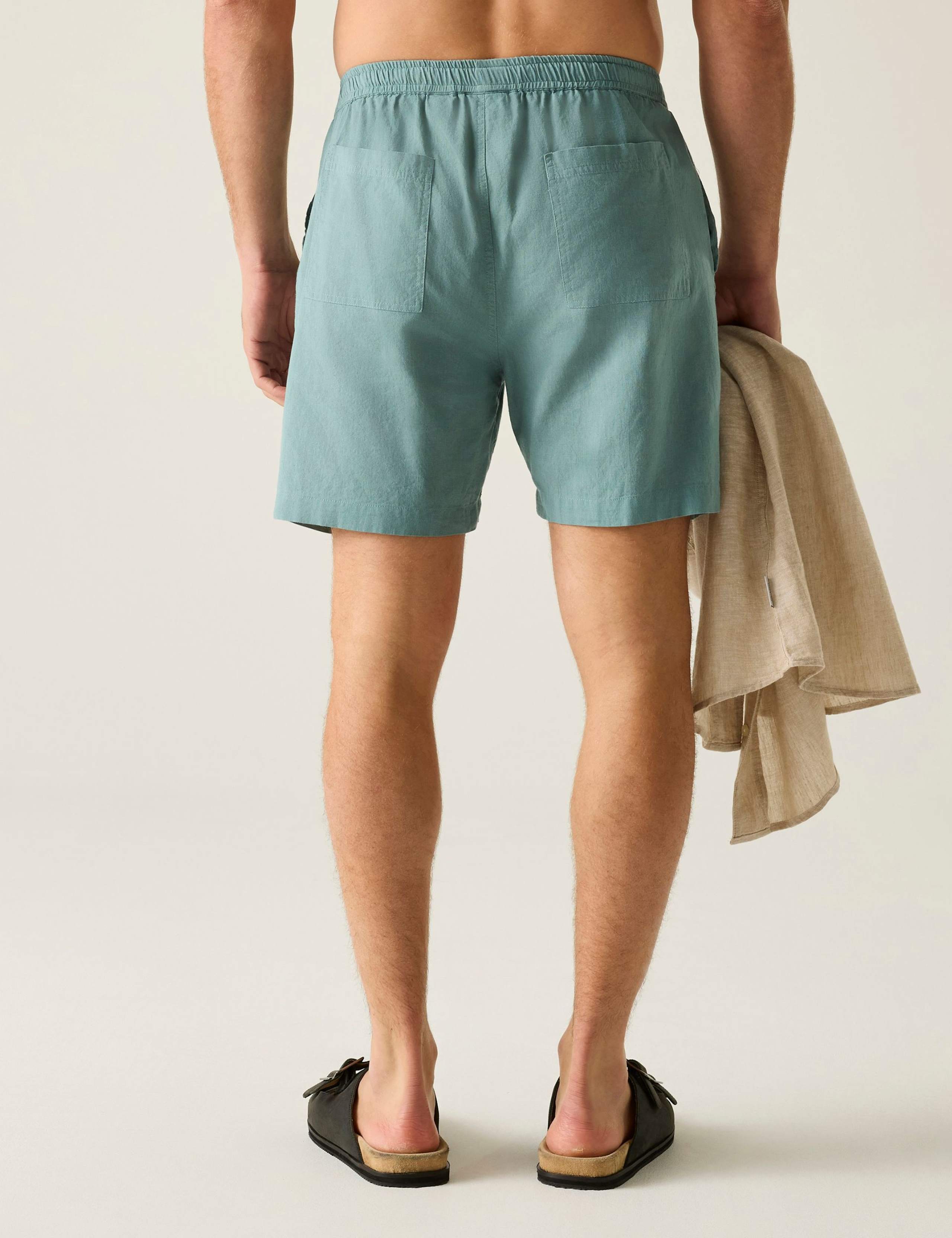 Hadlin Cotton Rich Shorts with Linen 5 of 5