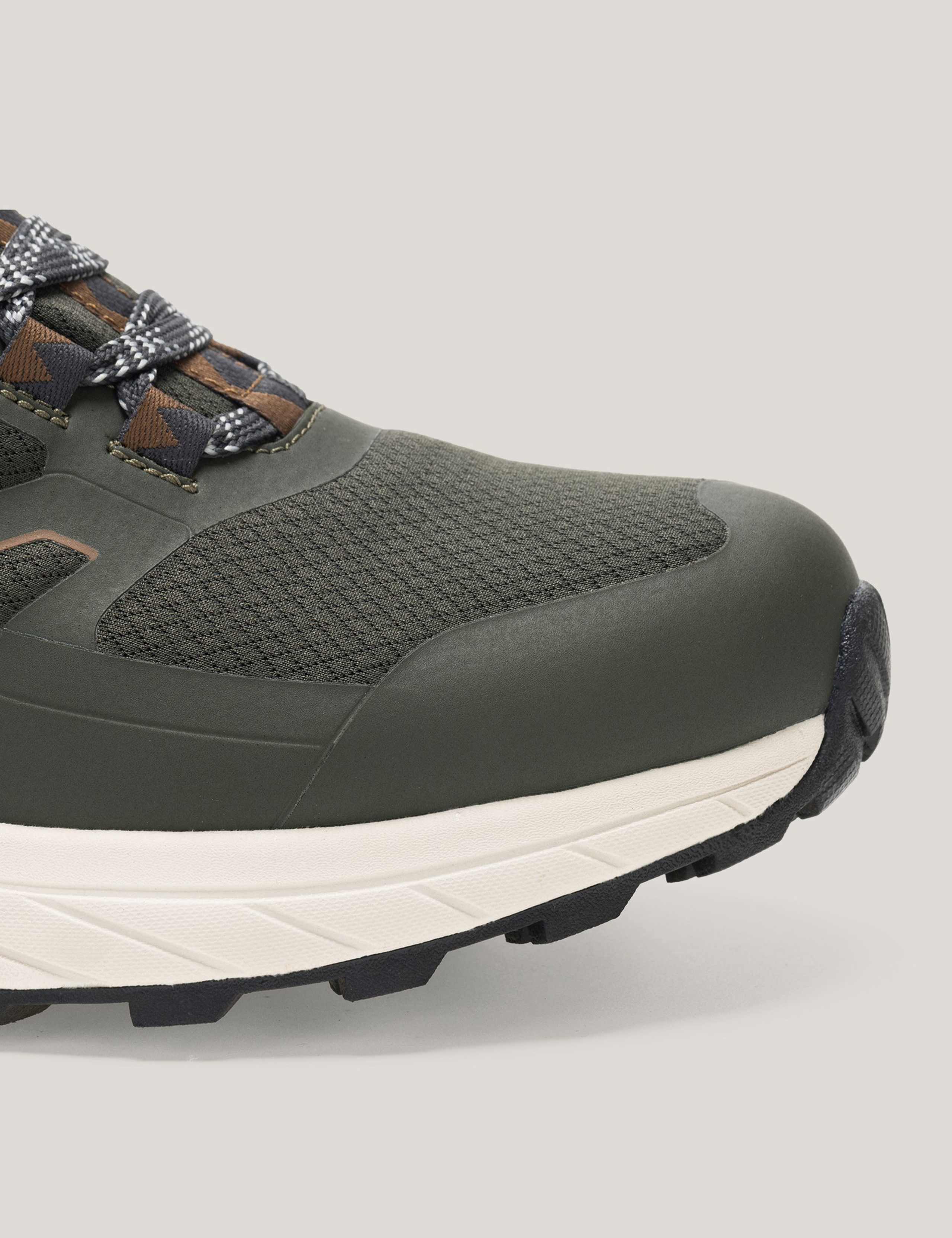 Ravika Walking Shoes 5 of 9