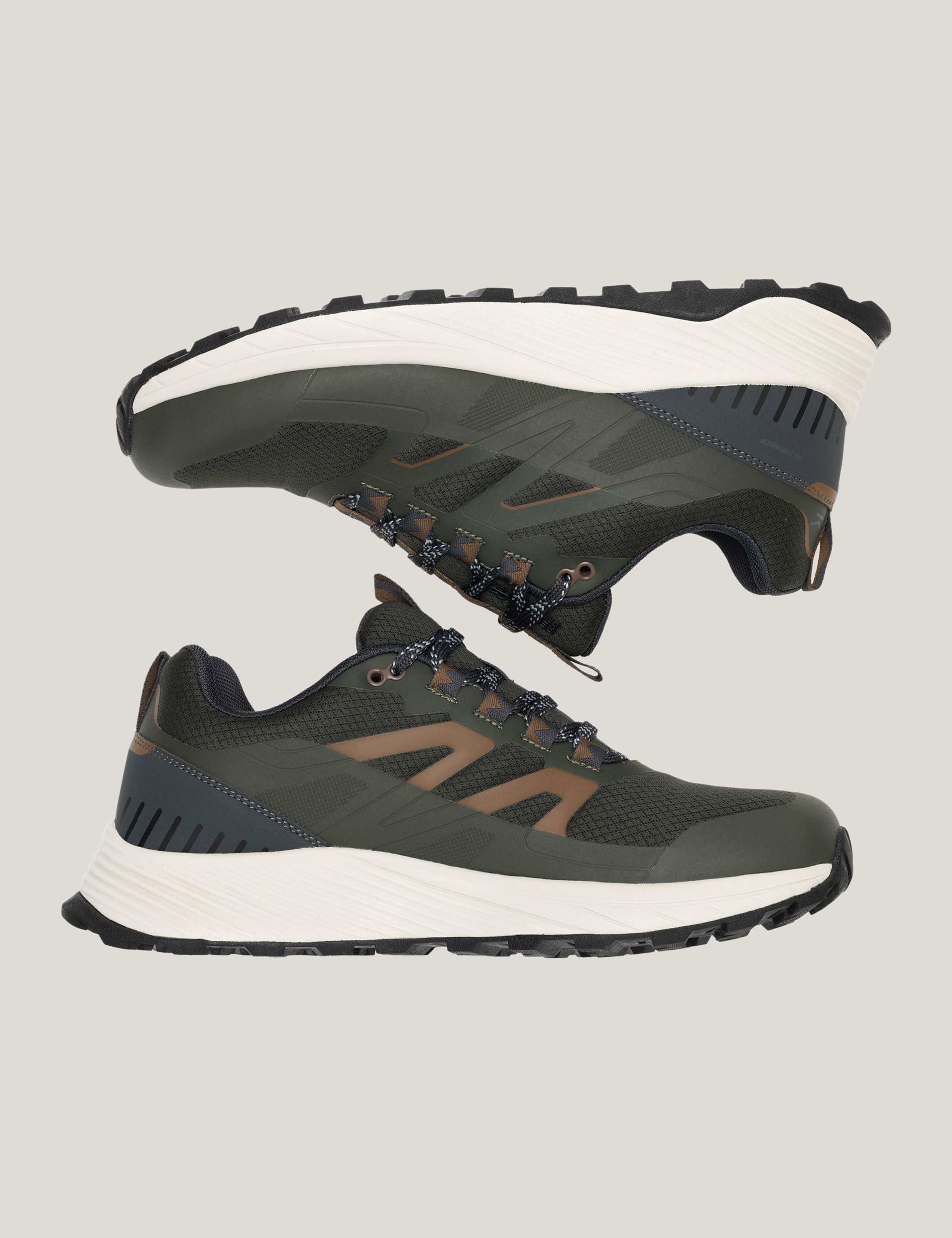 Ravika Walking Shoes 8 of 9