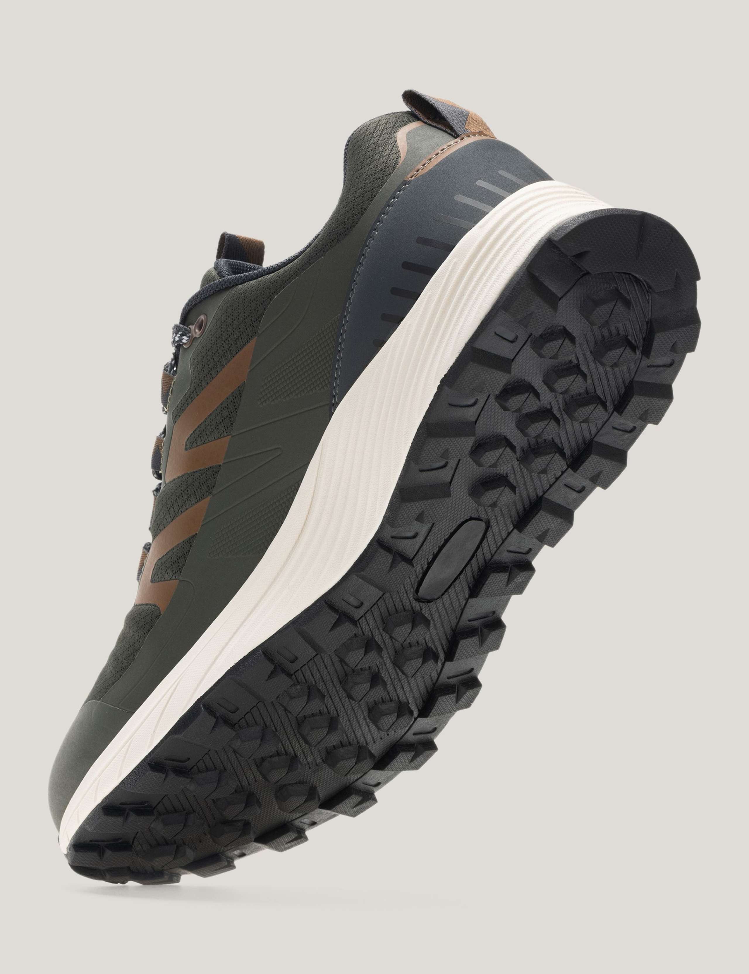 Ravika Walking Shoes 9 of 9