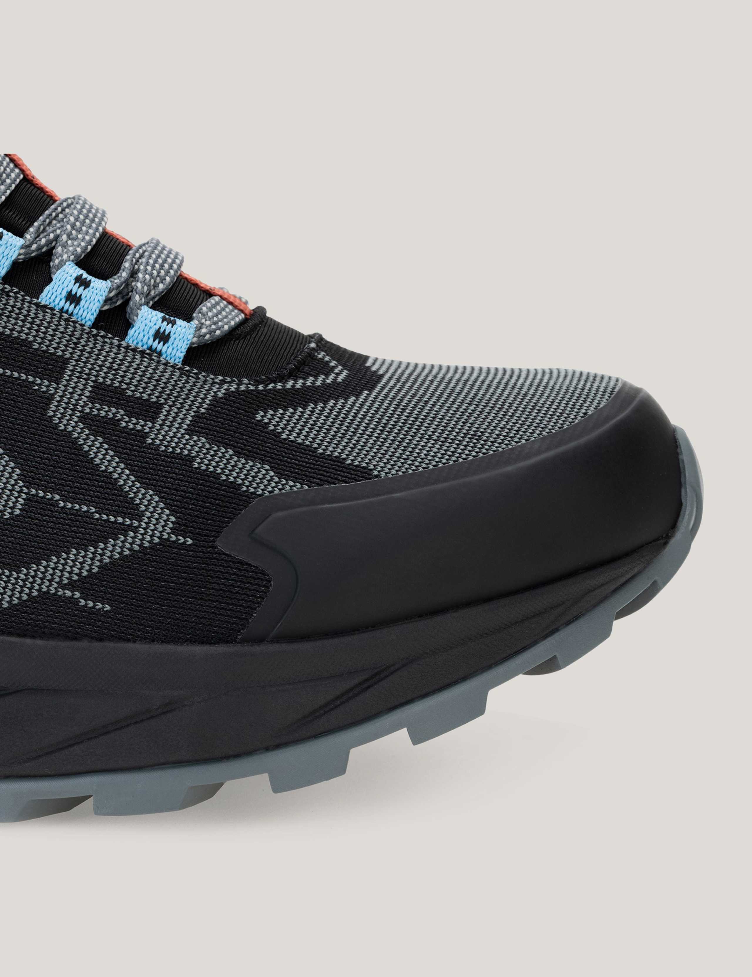 Cruize Walking Shoes 5 of 9