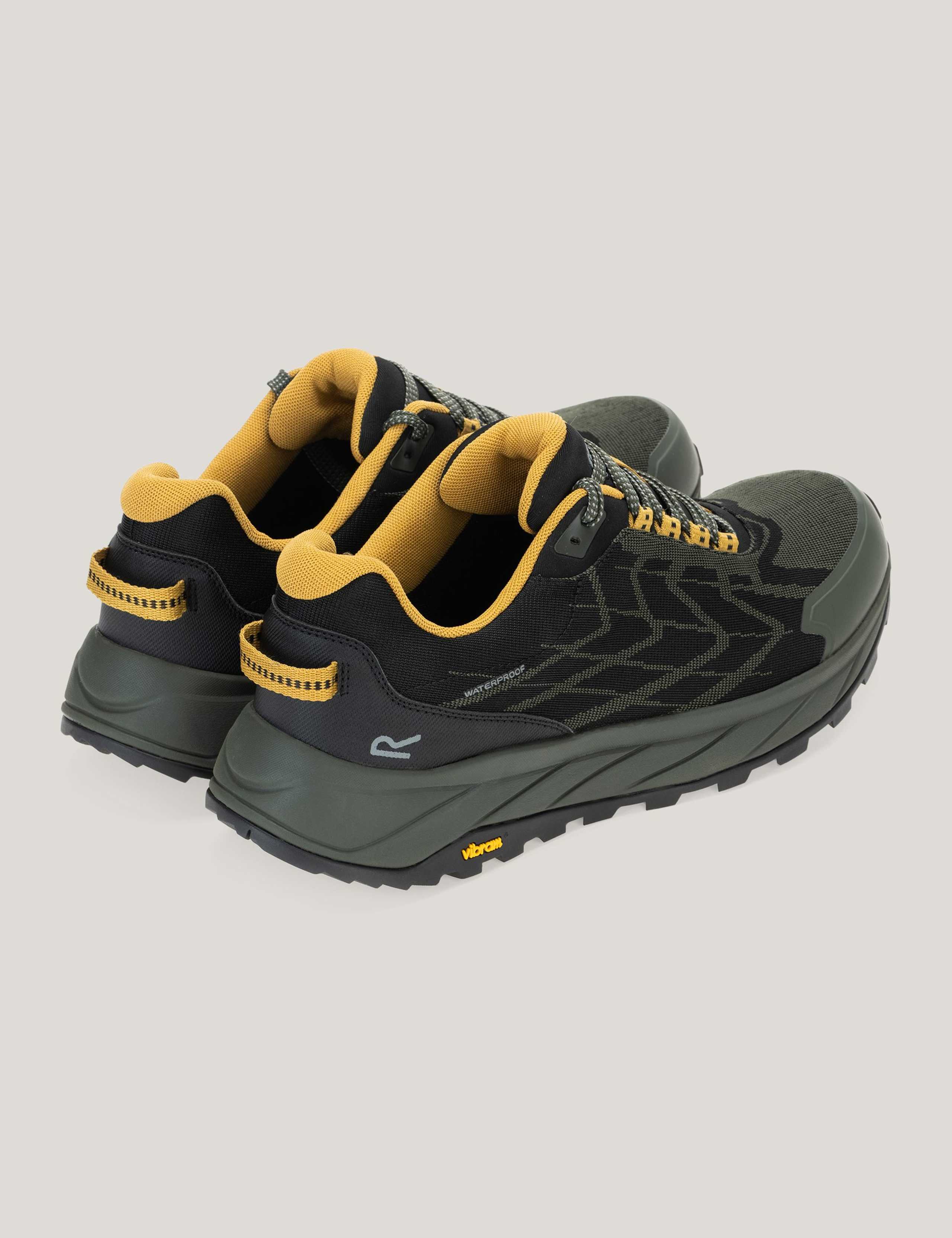 Cruize Walking Shoes 4 of 9