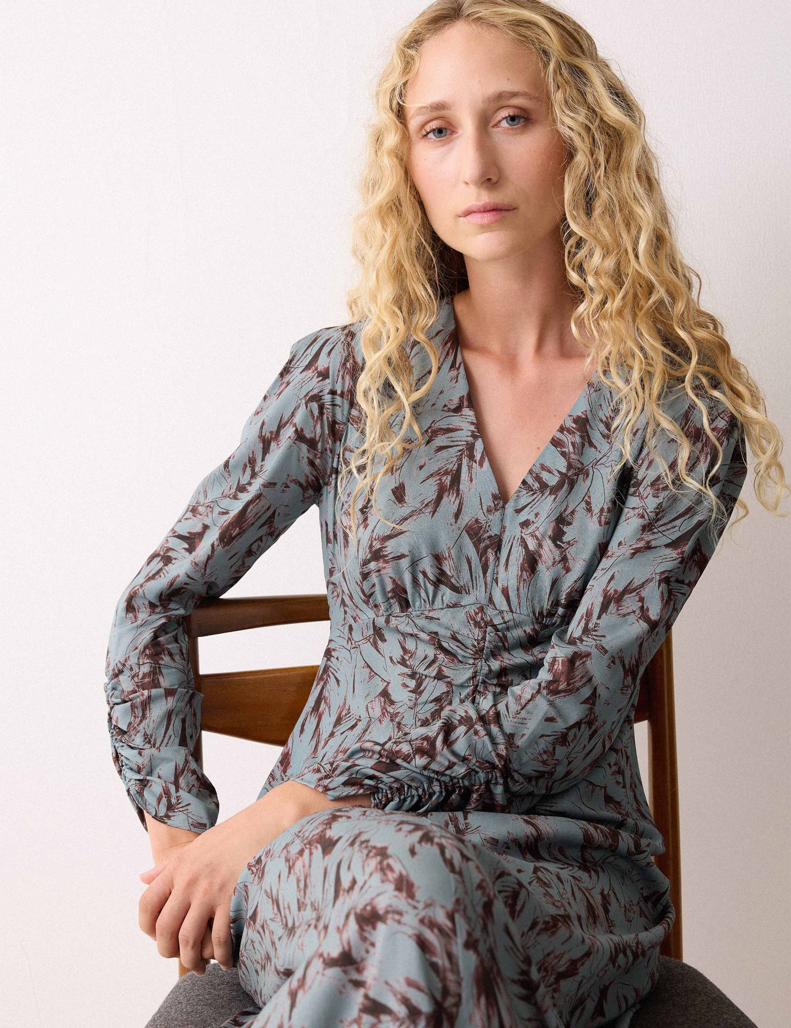 Printed V-Neck Midi Waisted Dress 3 of 6