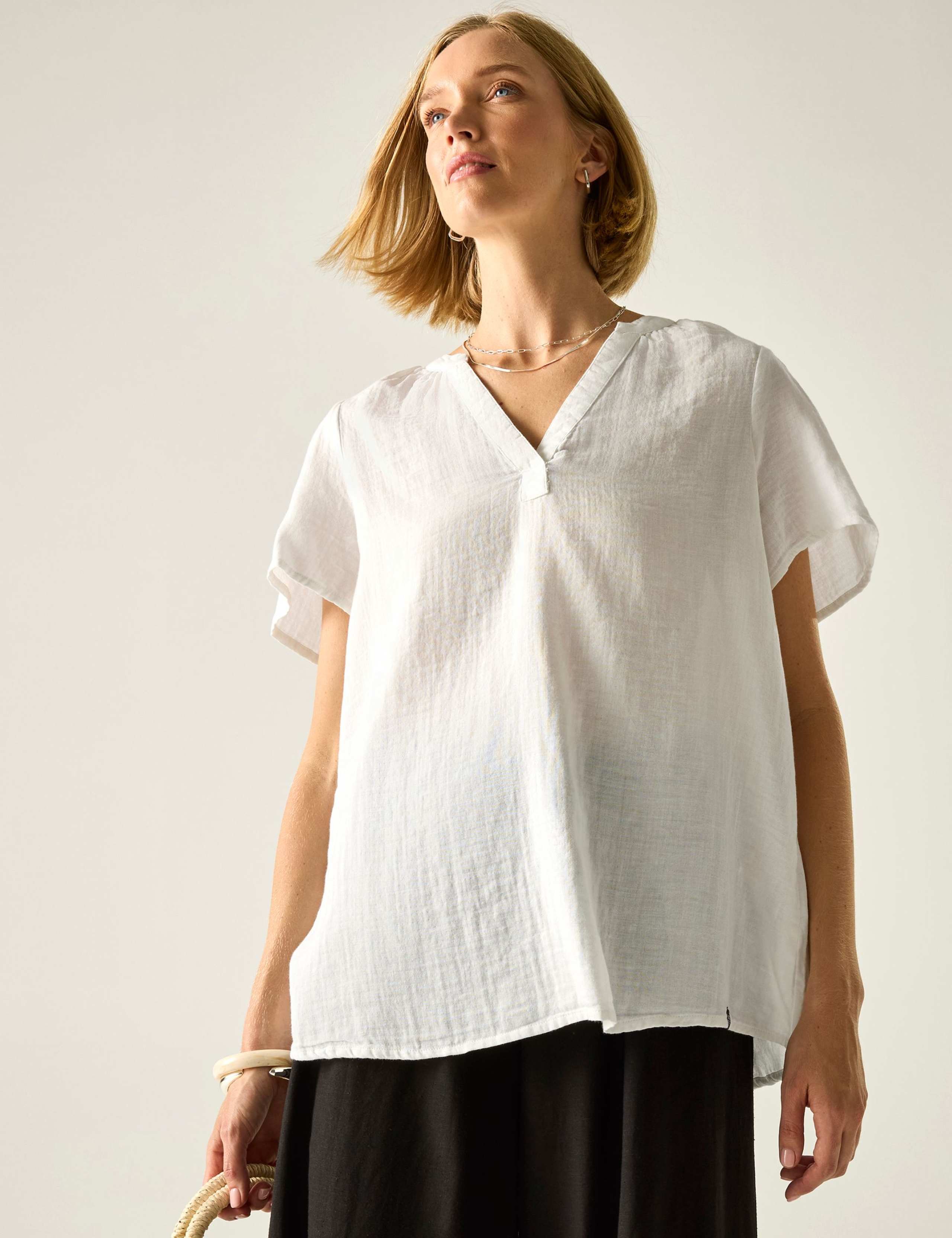 Selen Pure Cotton V-Neck Popover Blouse 1 of 7