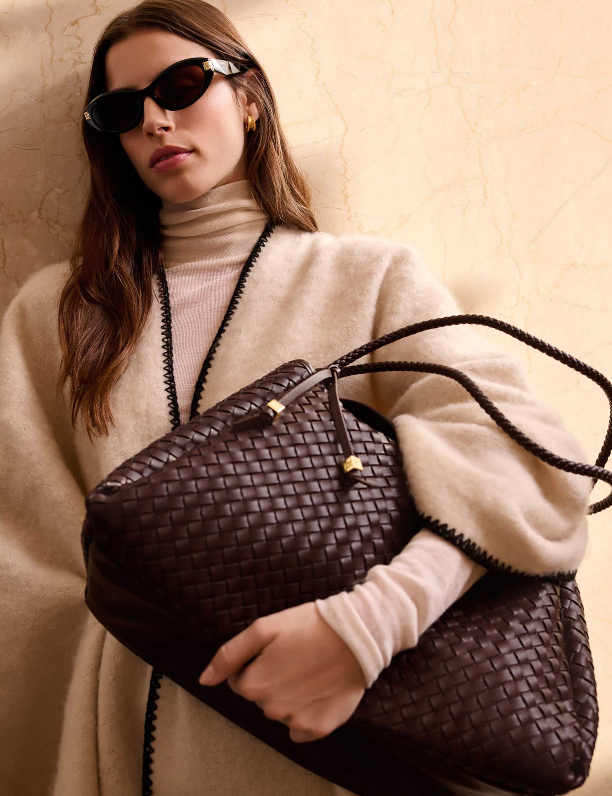 Woven Shoulder Bag 2 of 7
