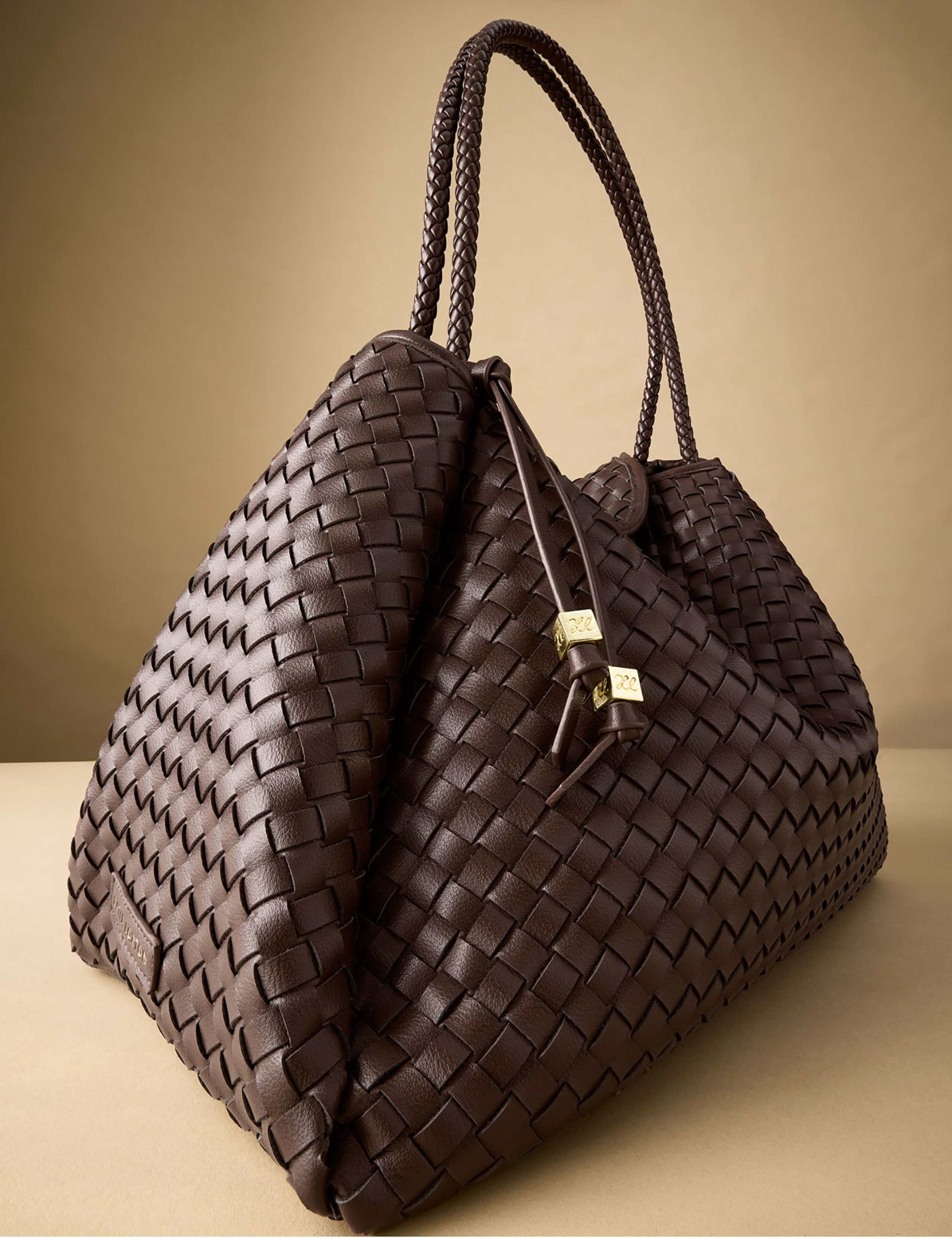 Woven Shoulder Bag 3 of 7