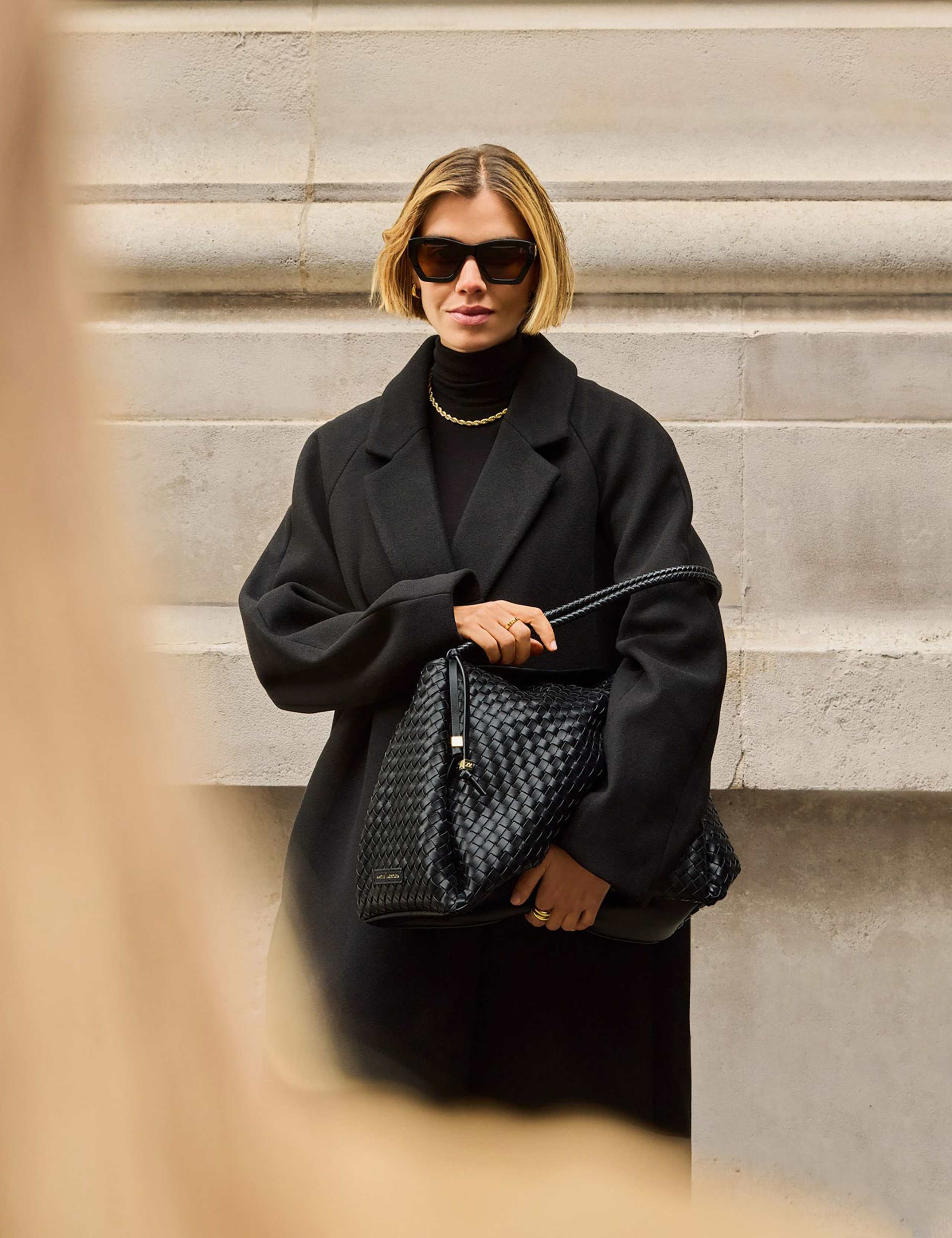 Woven Shoulder Bag 2 of 7