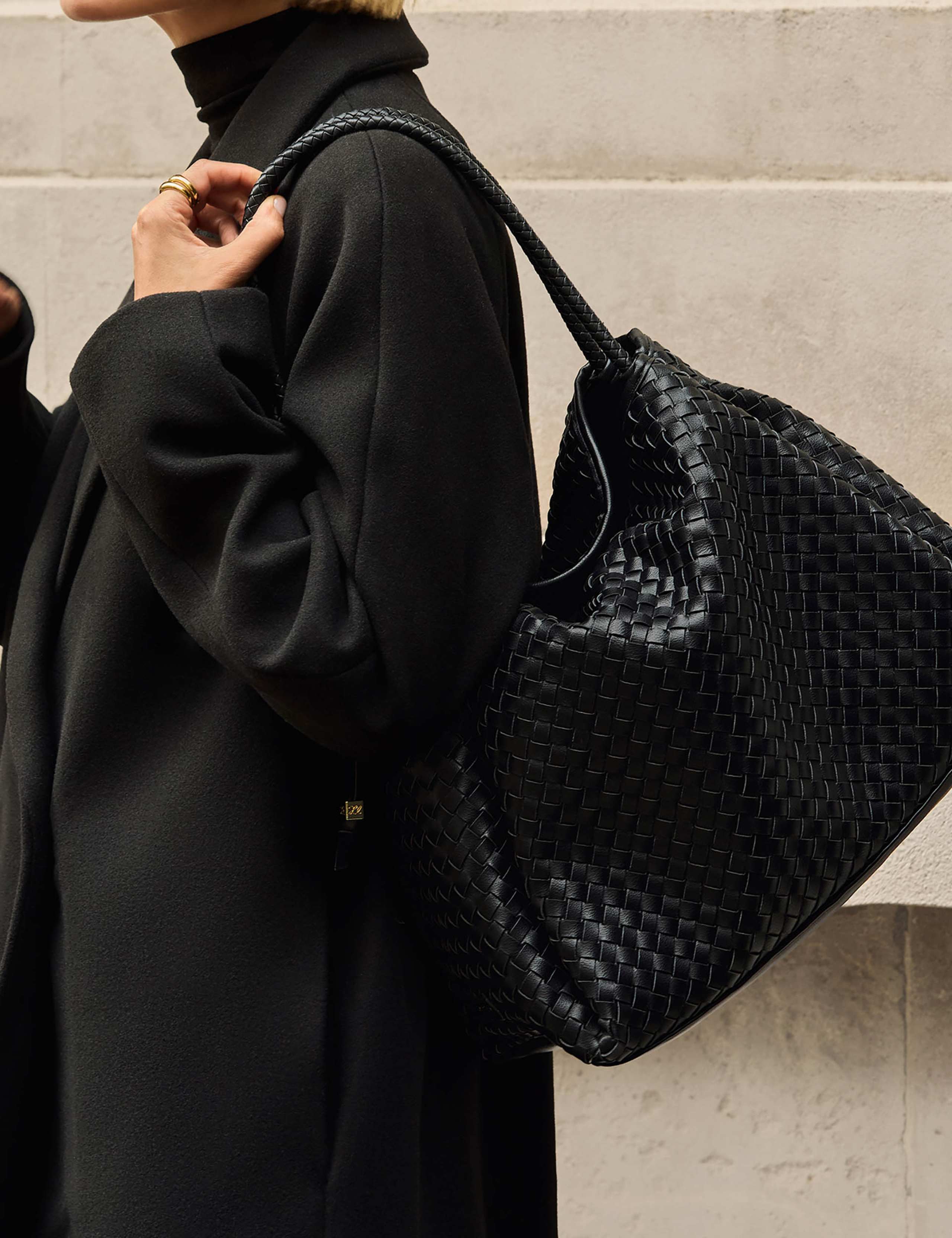Woven Shoulder Bag 8 of 9