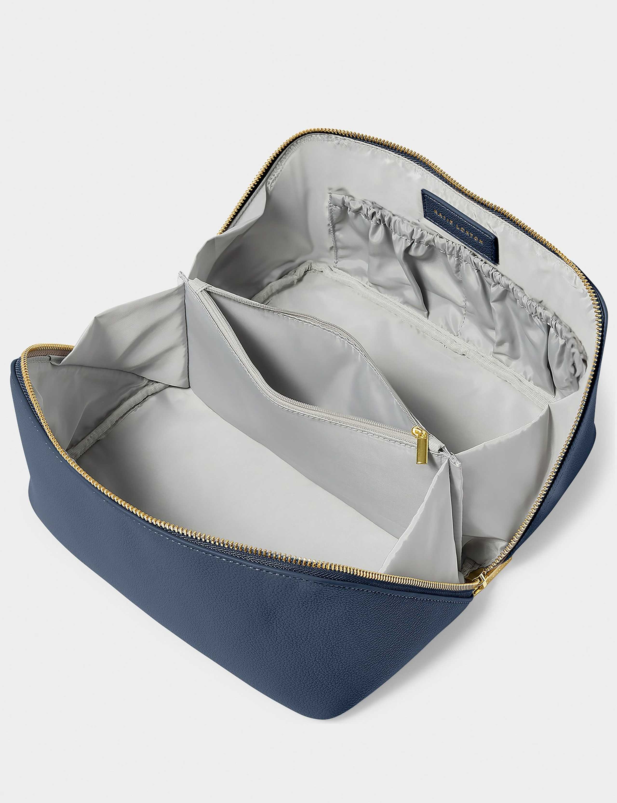 Large Toiletry Bag 2 of 5