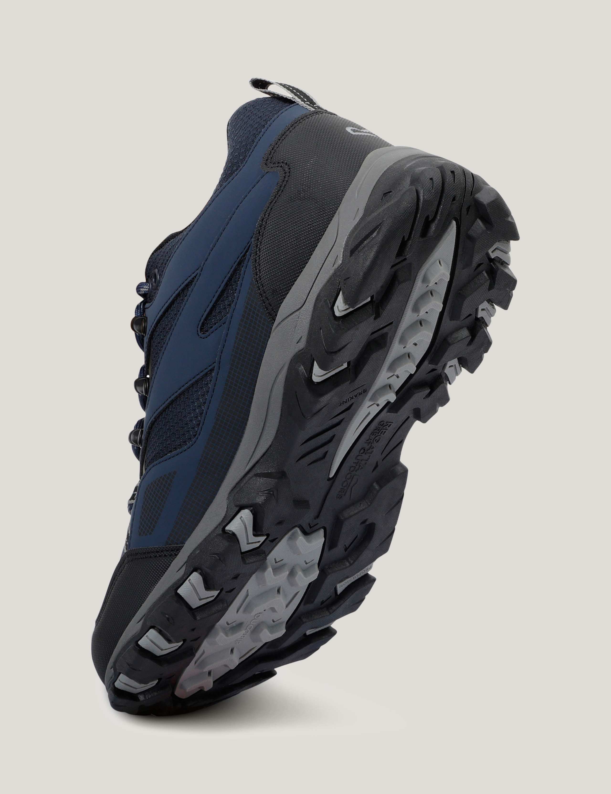 Holcombe III Low Waterproof Walking Shoes 7 of 9