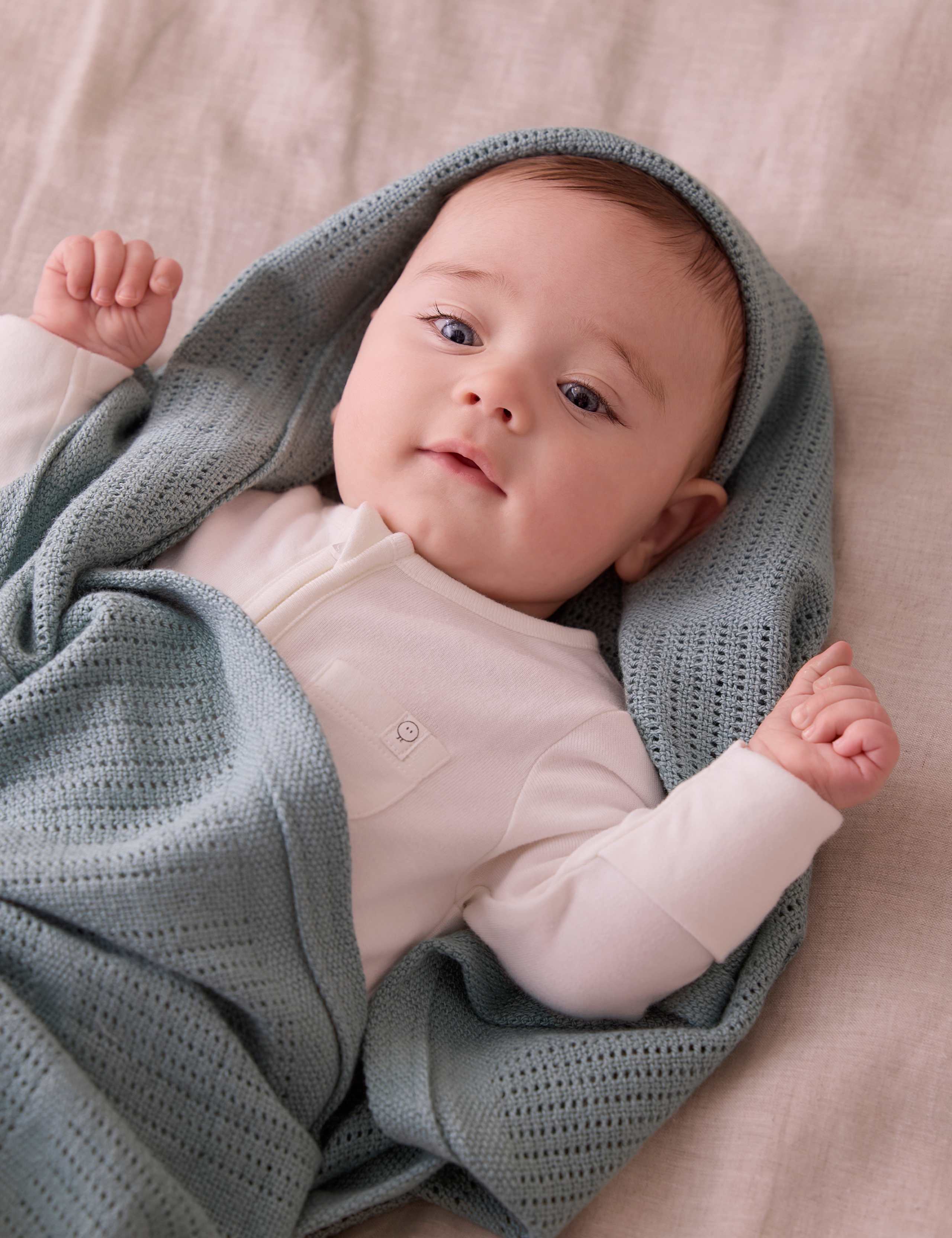 Cotton Blend Cellular Blanket 1 of 3