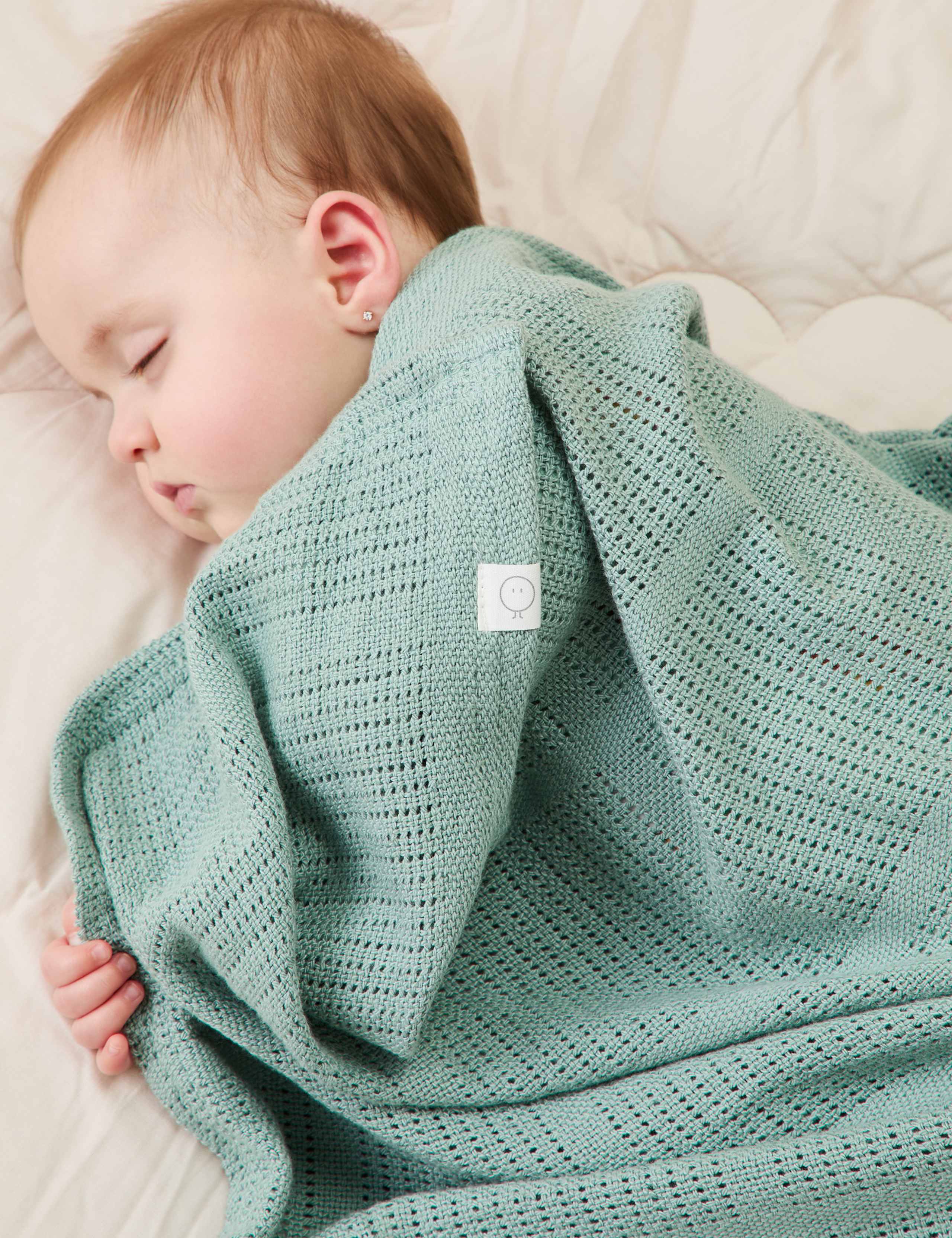 Cotton Blend Cellular Blanket 1 of 4