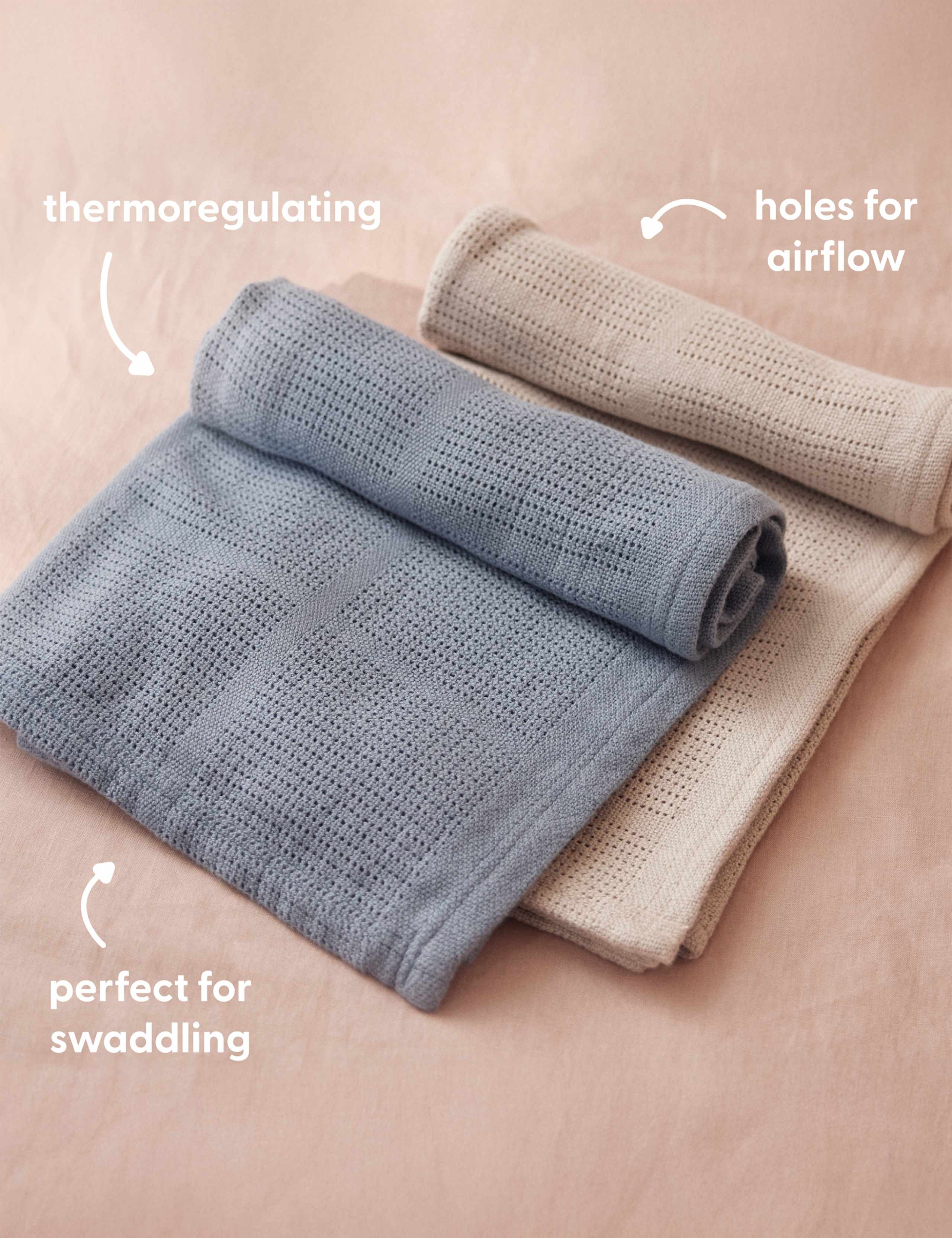 Cotton Blend Cellular Blanket 3 of 4