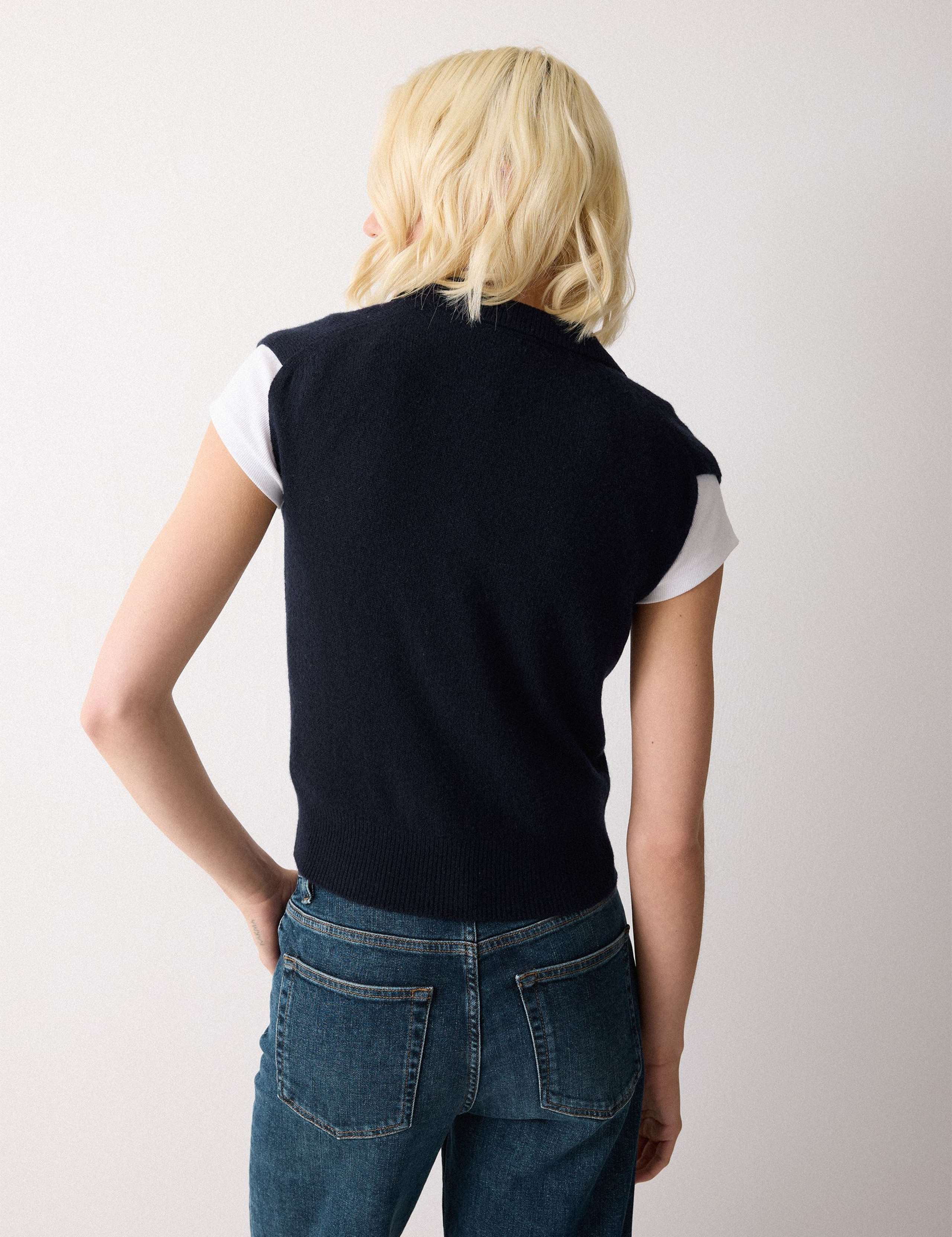 Wool Rich Collared V-Neck Vest 5 of 7