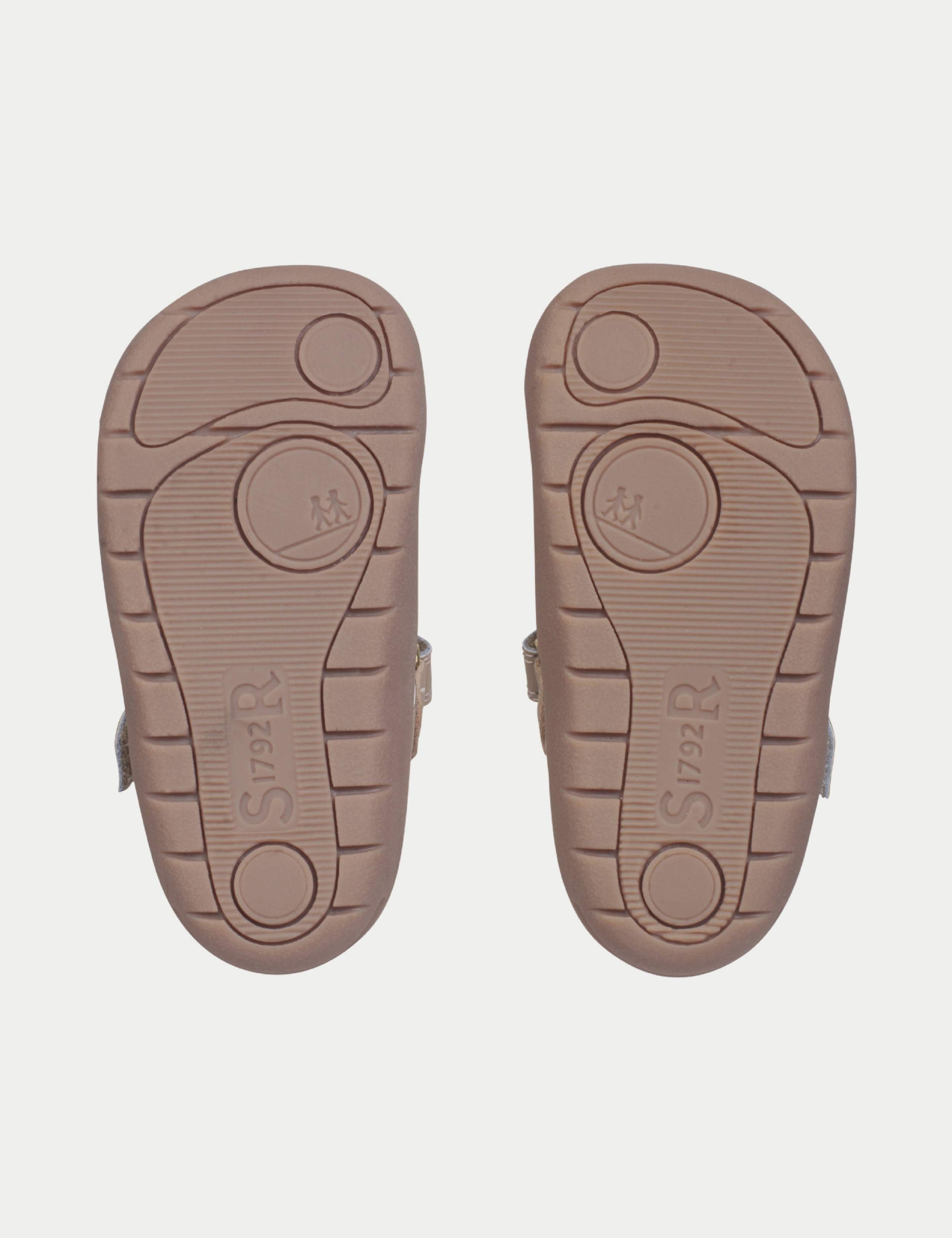 Kids' Leather Heart Riptape Shoes (3 Small - 6.5 Small) 2 of 5