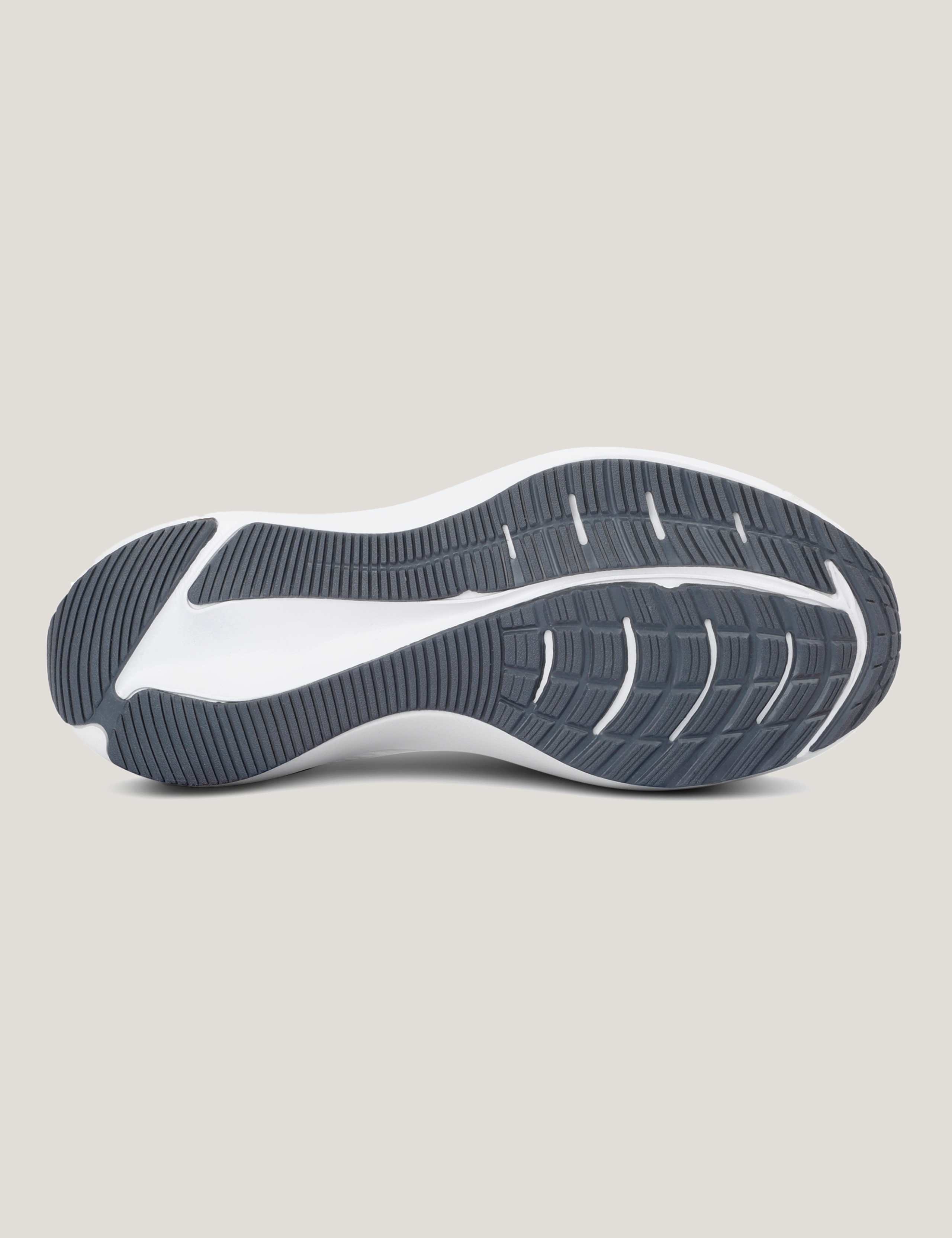 Orton Sports Trainers 2 of 8