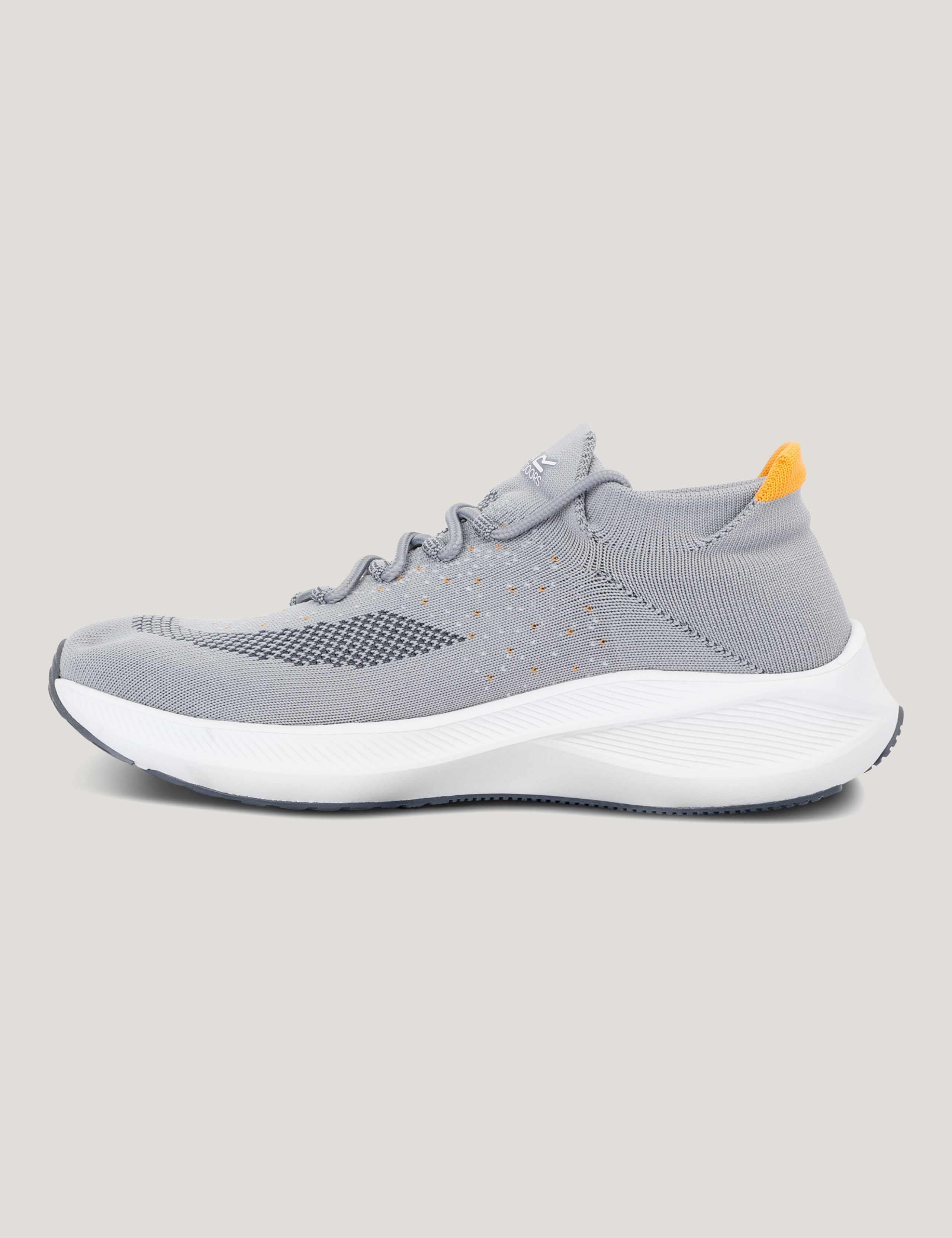 Orton Sports Trainers 7 of 8