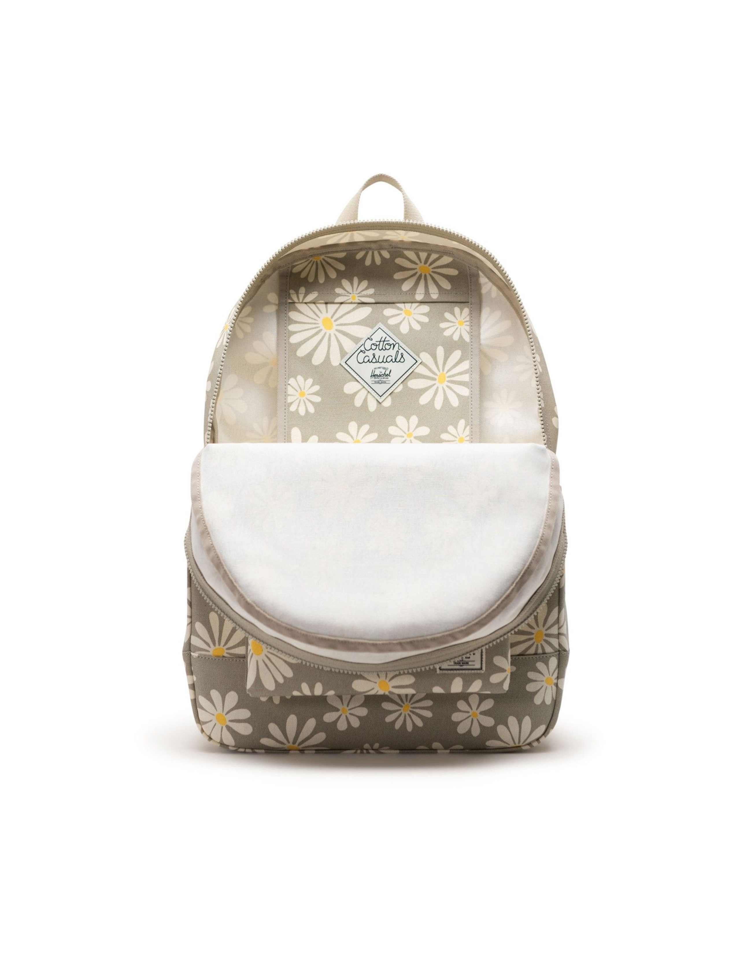 Pacific Daypack 2 of 4