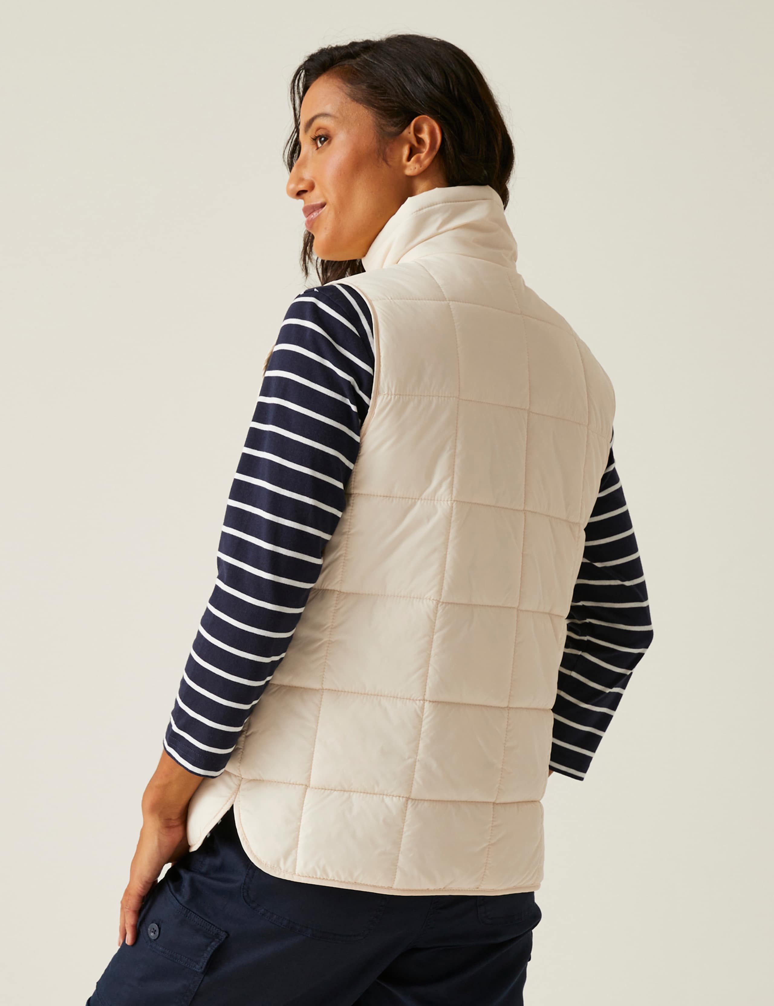 Courcelle II Quilted Padded Zip Up Gilet 5 of 9