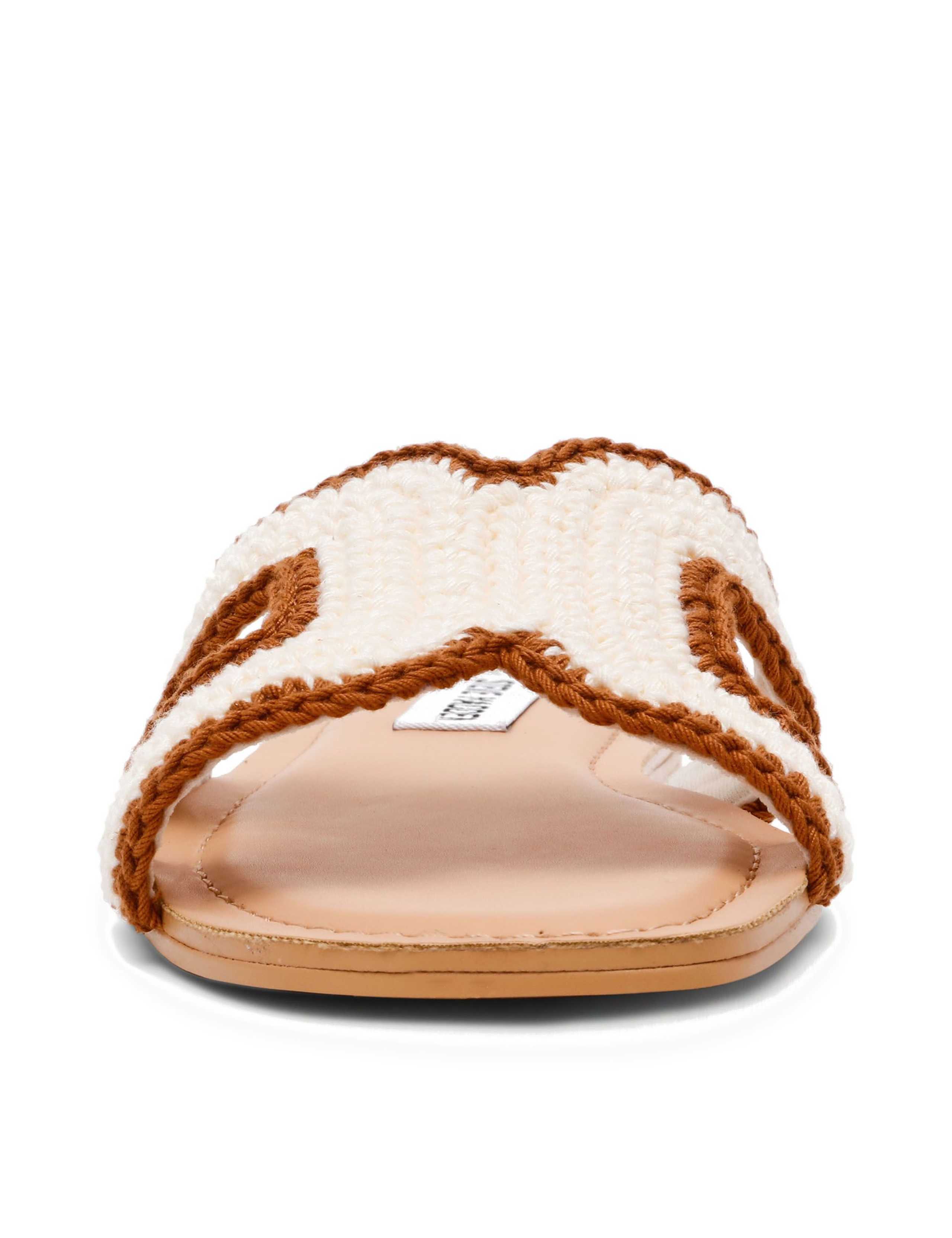 Zarnia Flat Sliders 5 of 6