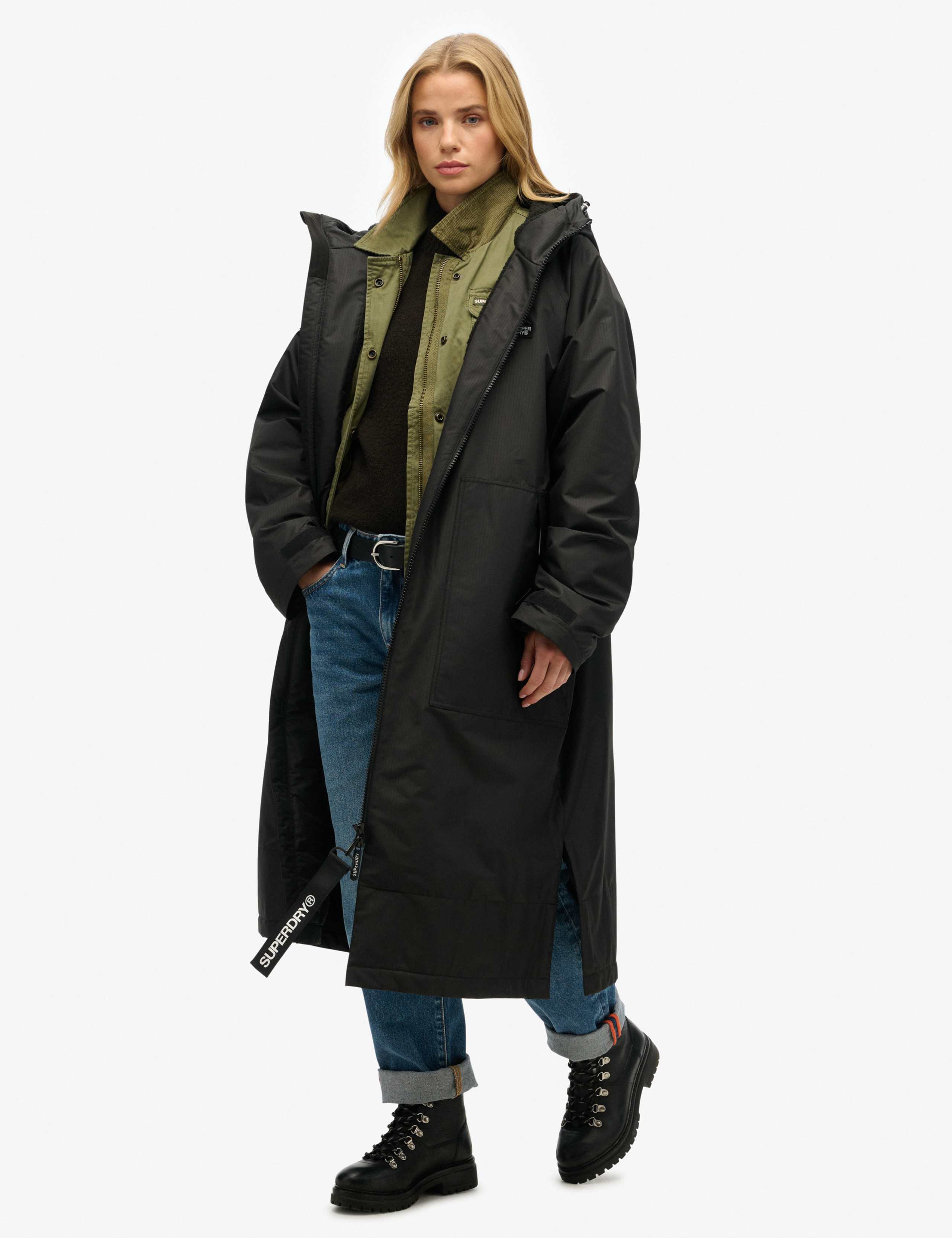 Water Resistant Hooded Changing Robe 5 of 8