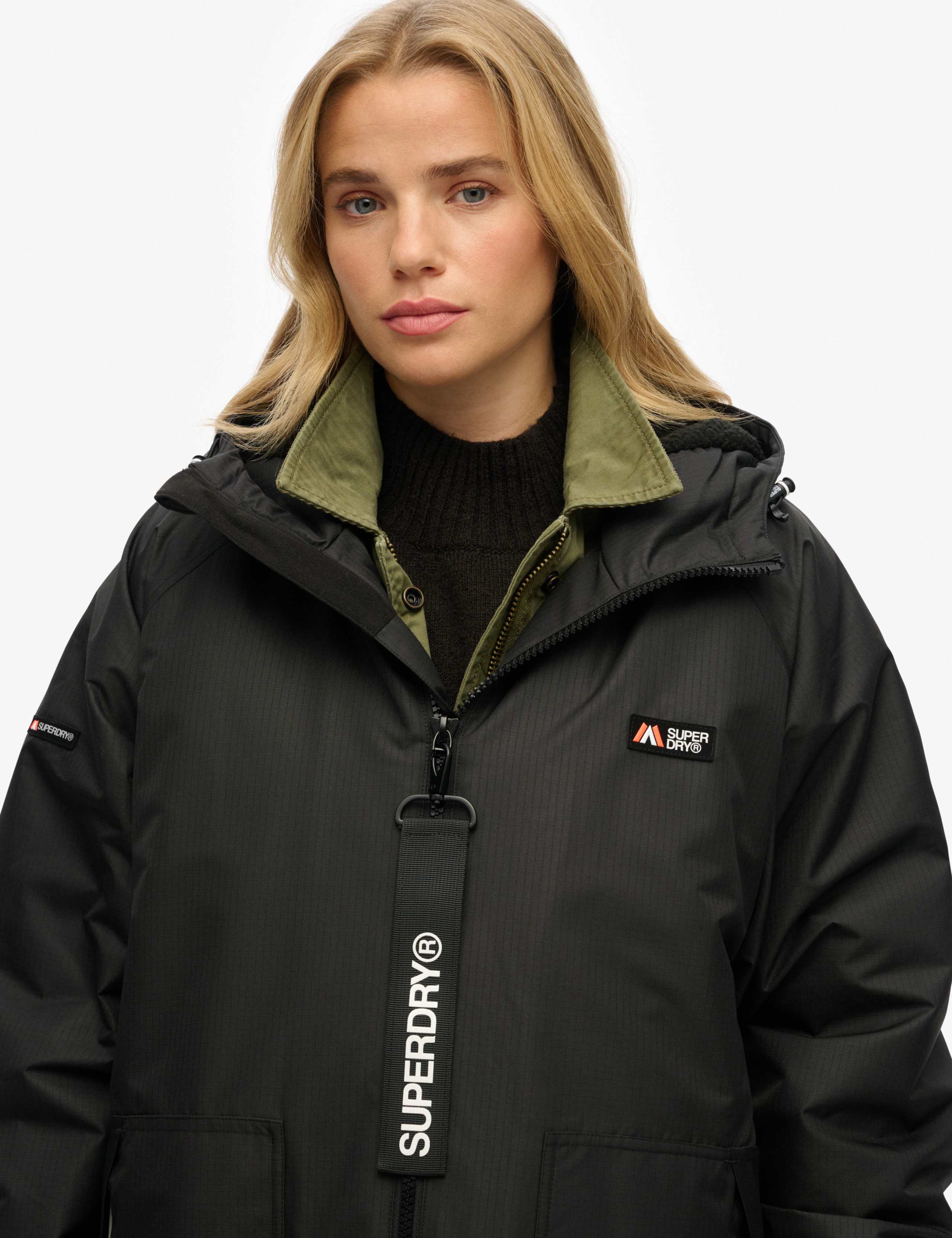 Water Resistant Hooded Changing Robe 6 of 8