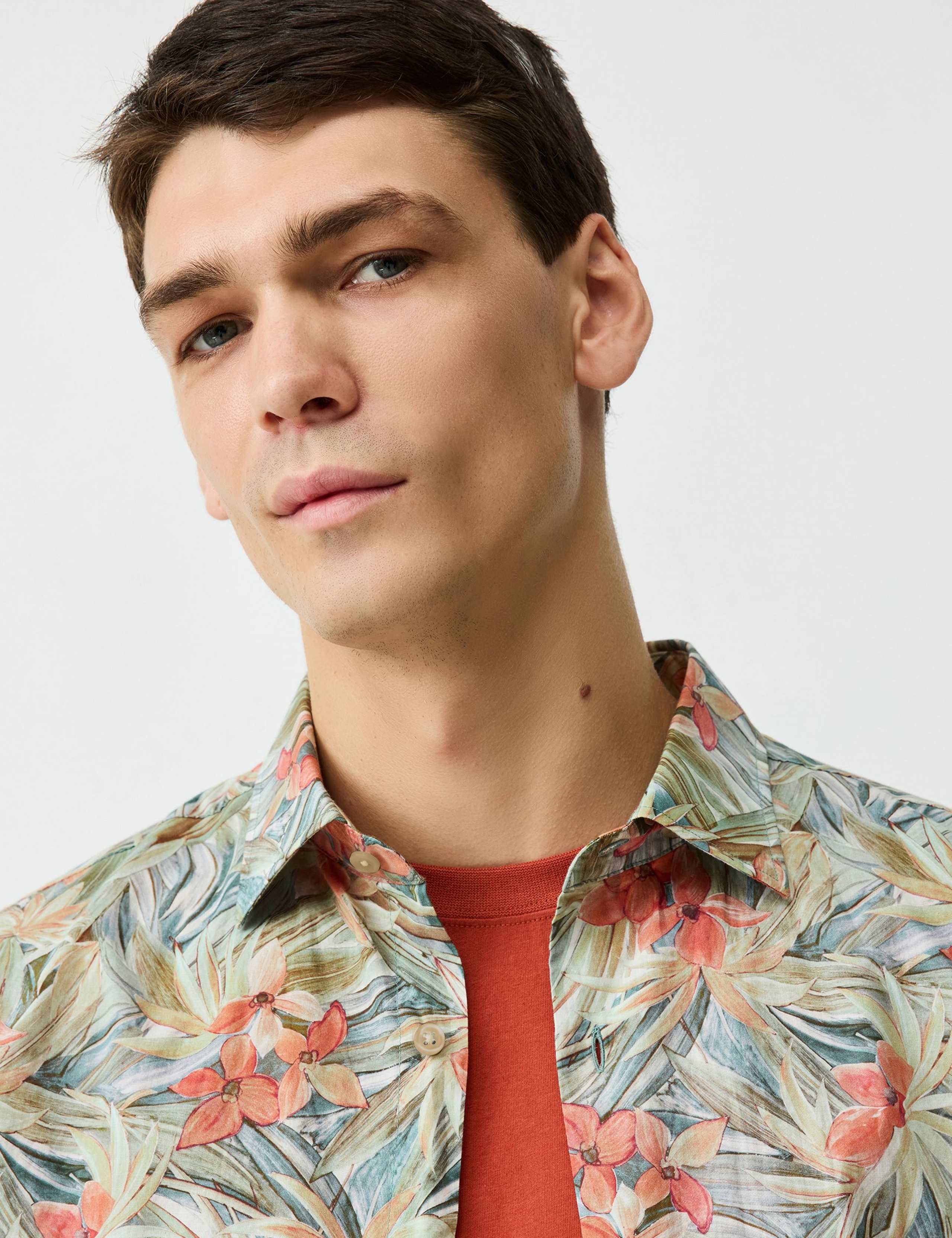 Riverina Pure Cotton Floral Shirt 2 of 6