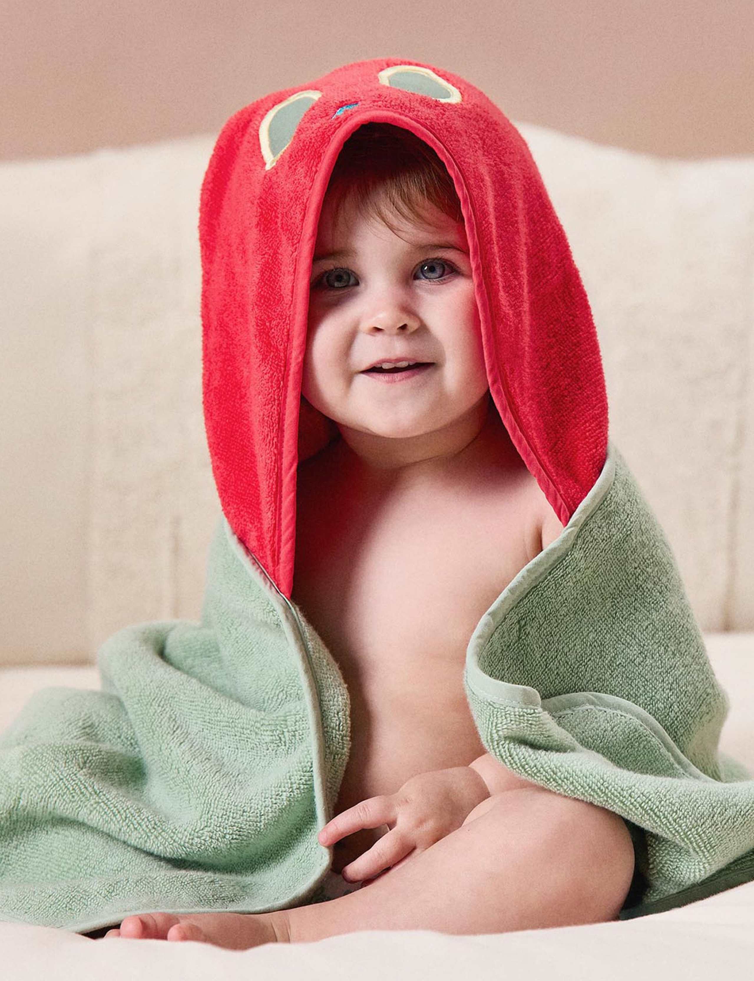 Very Hungry Caterpillar Hooded Towel 5 of 5