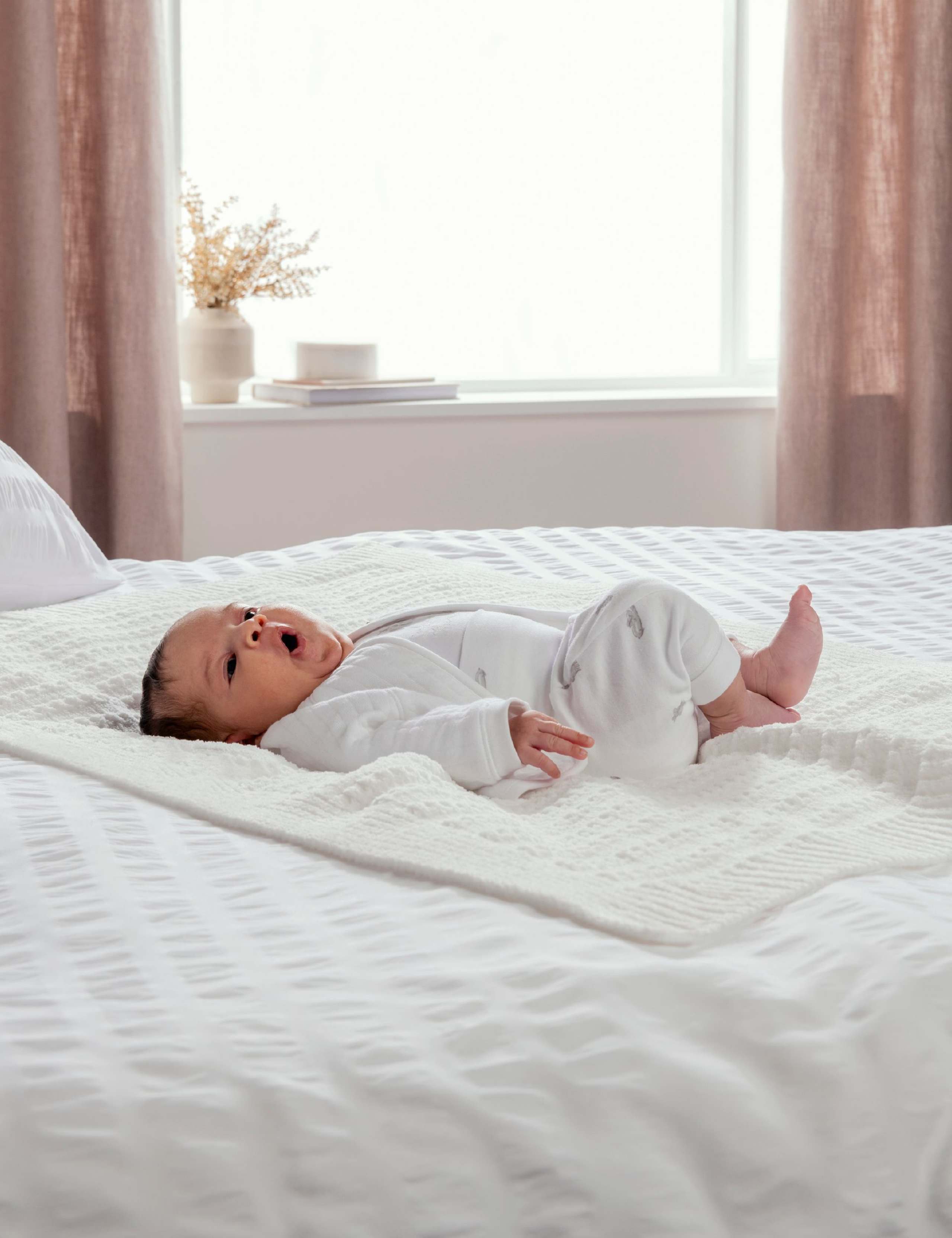 3 Piece Quilted Jacket, Bodysuit & Bottoms Outfit (6½lbs-6 Mths) 4 of 11