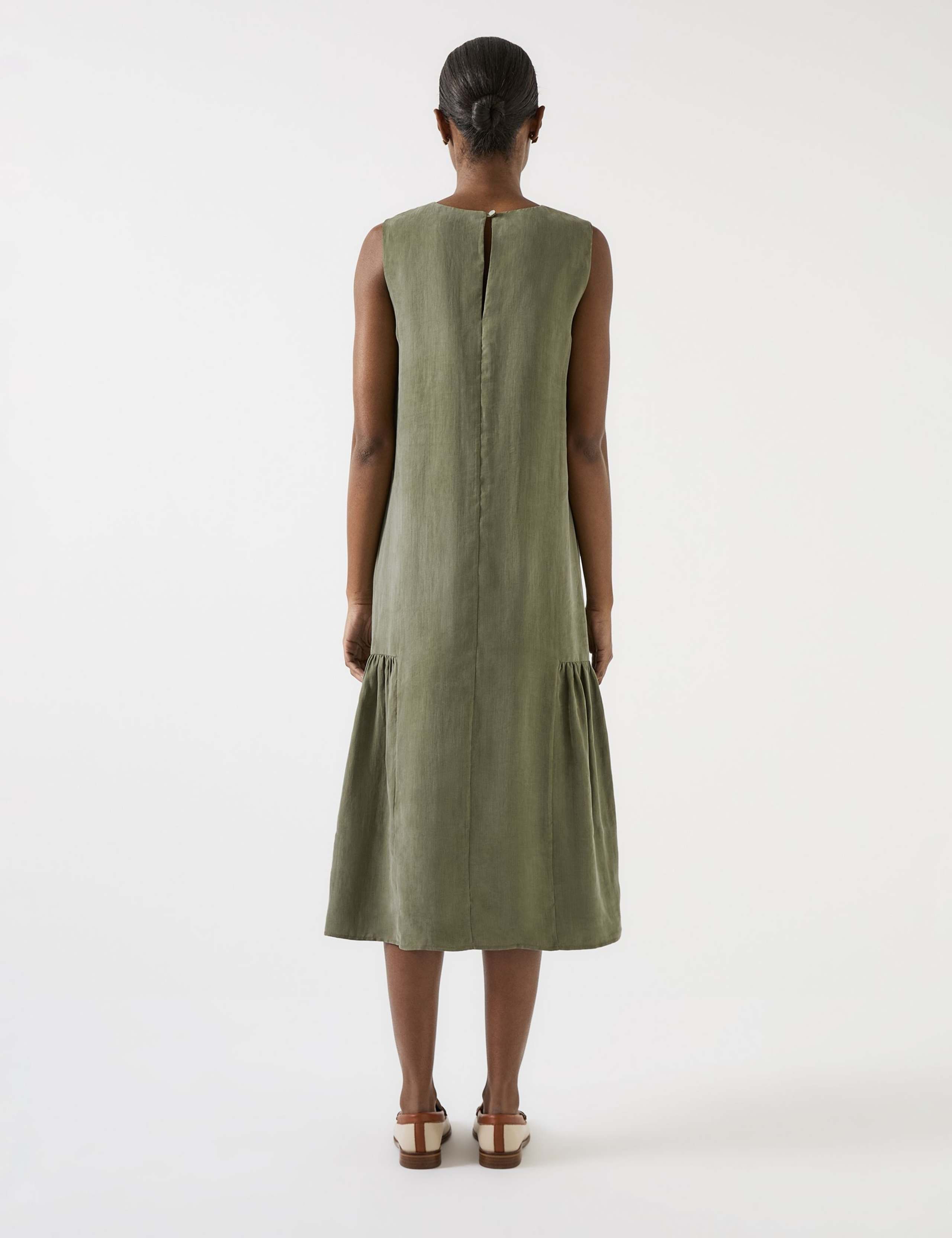 Round Neck Midi Dress 3 of 5