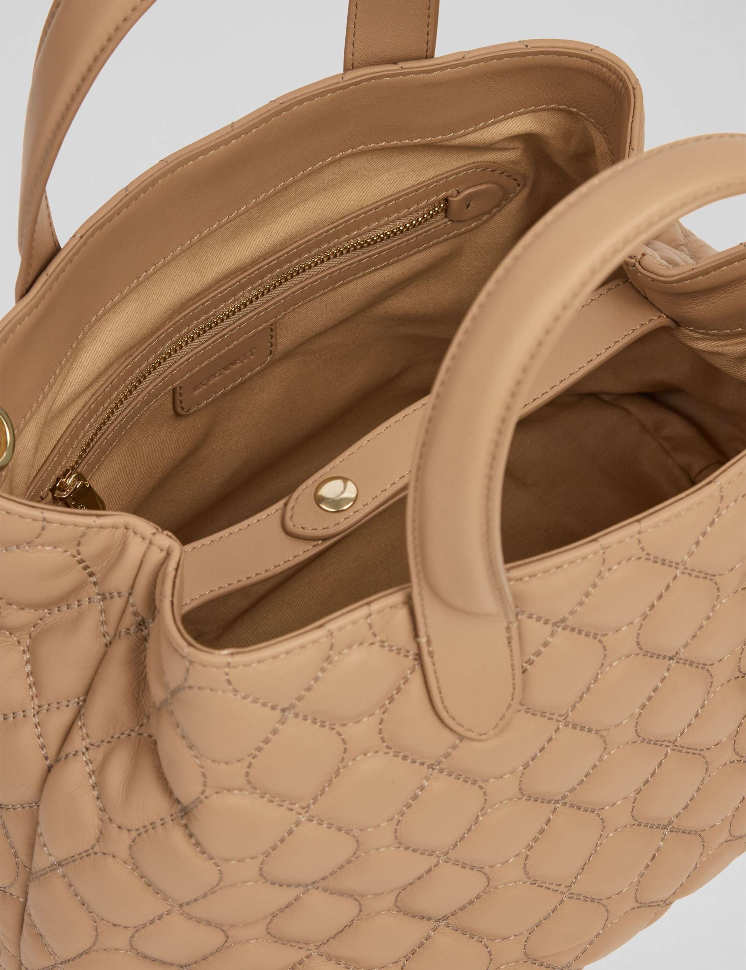 Leather Textured Tote Bag 3 of 3