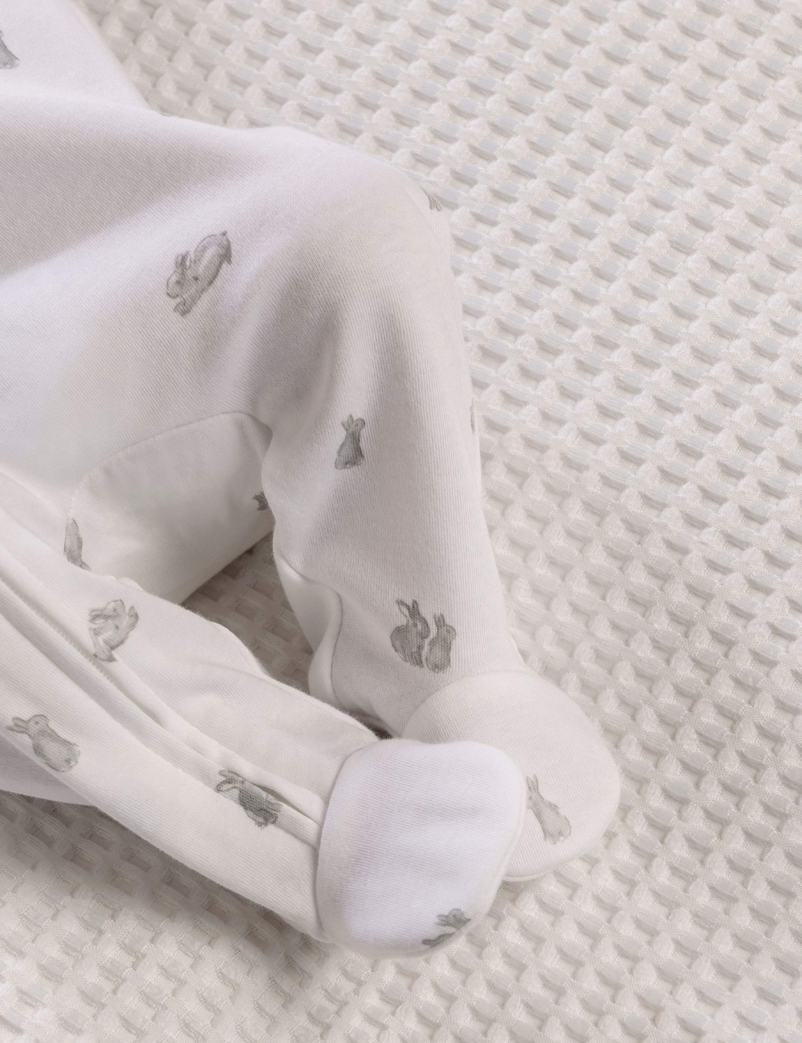 Pure Cotton Bunny Print Sleepsuit (6½lbs-6 Mths) 4 of 7
