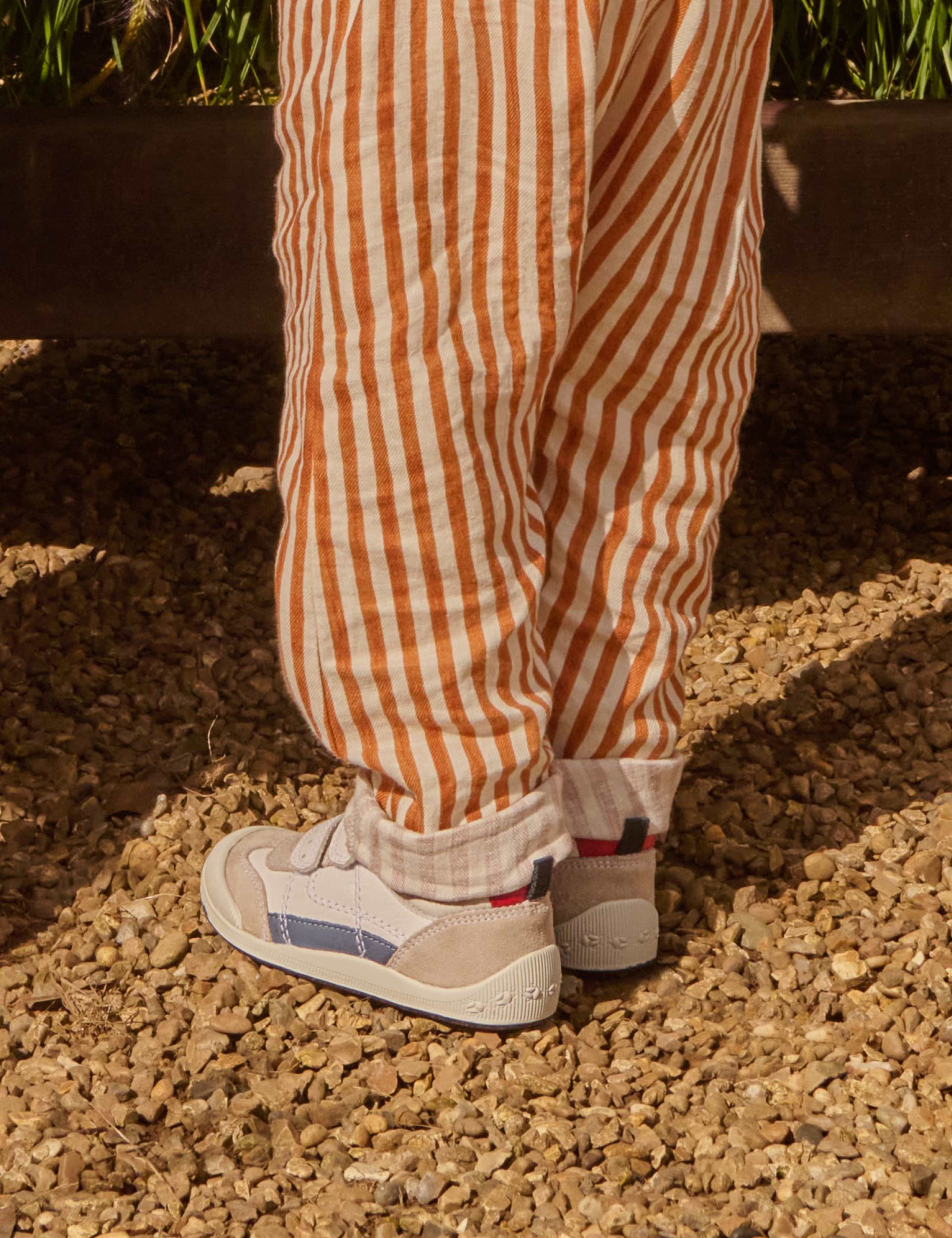 Kids' Leather Riptape Bug Trainers (4 Small-10½ Small) 3 of 4