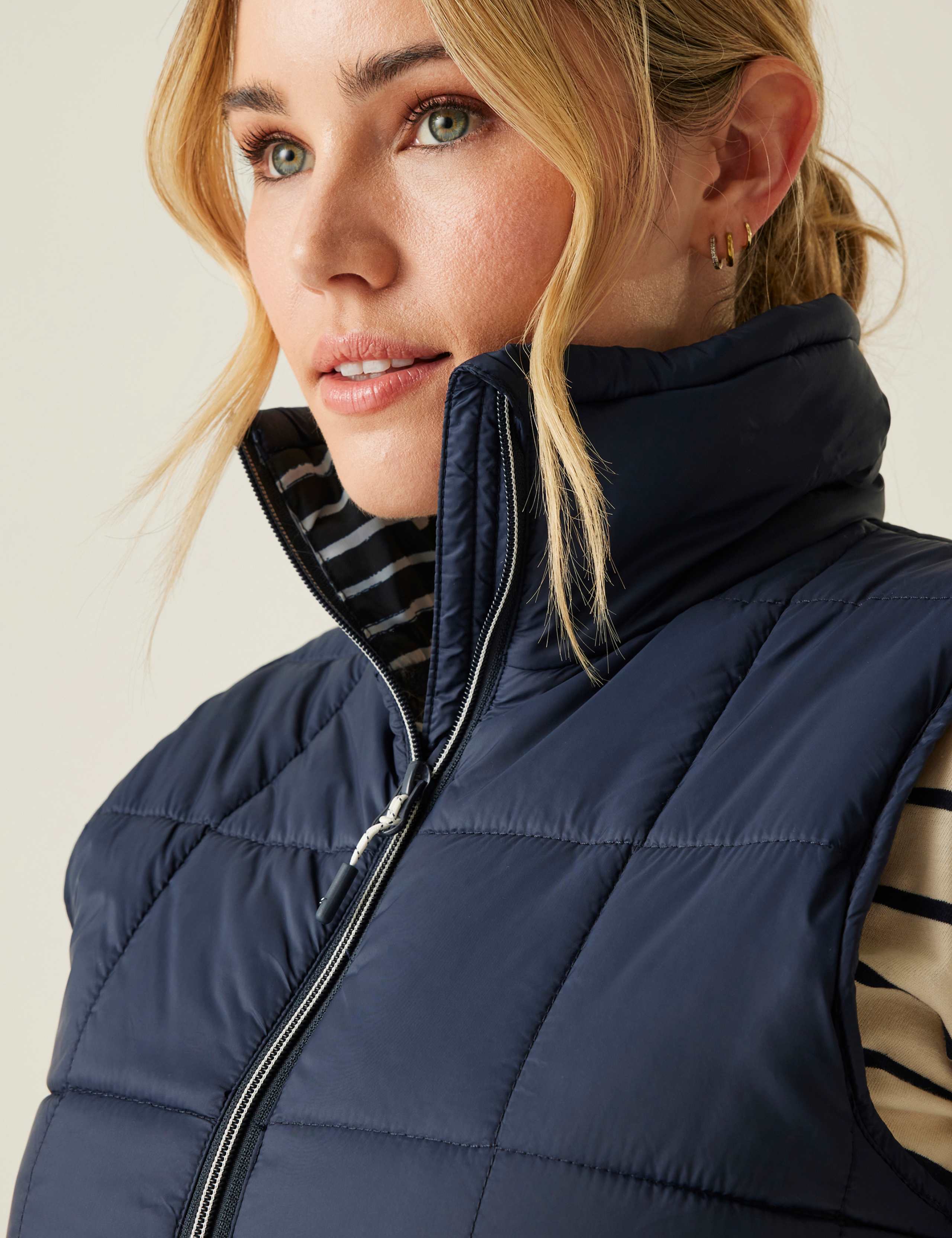 Courcelle II Padded Quilted Zip Up Gilet 6 of 8