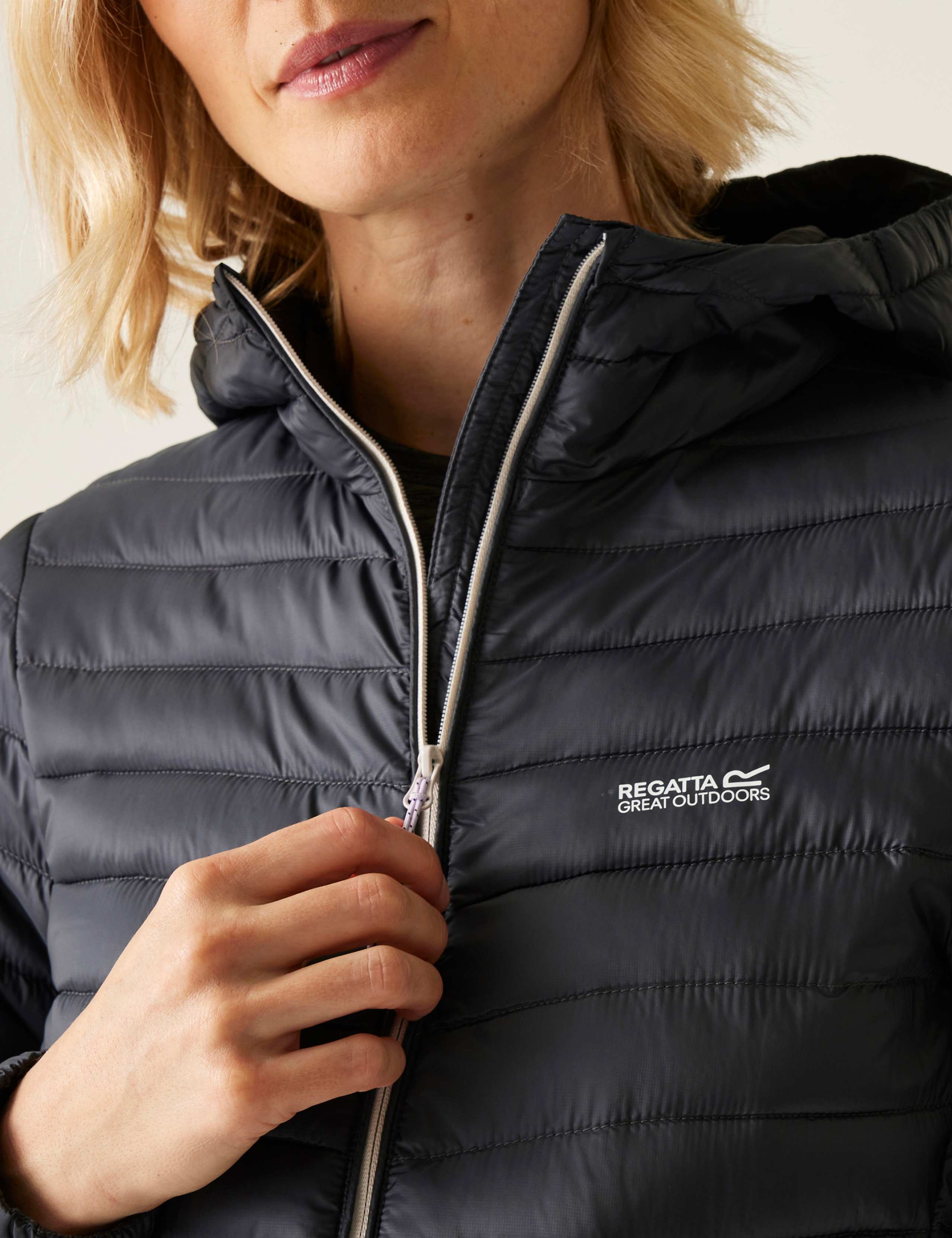 Hurden Water Repellent Hooded Puffer Jacket 7 of 7