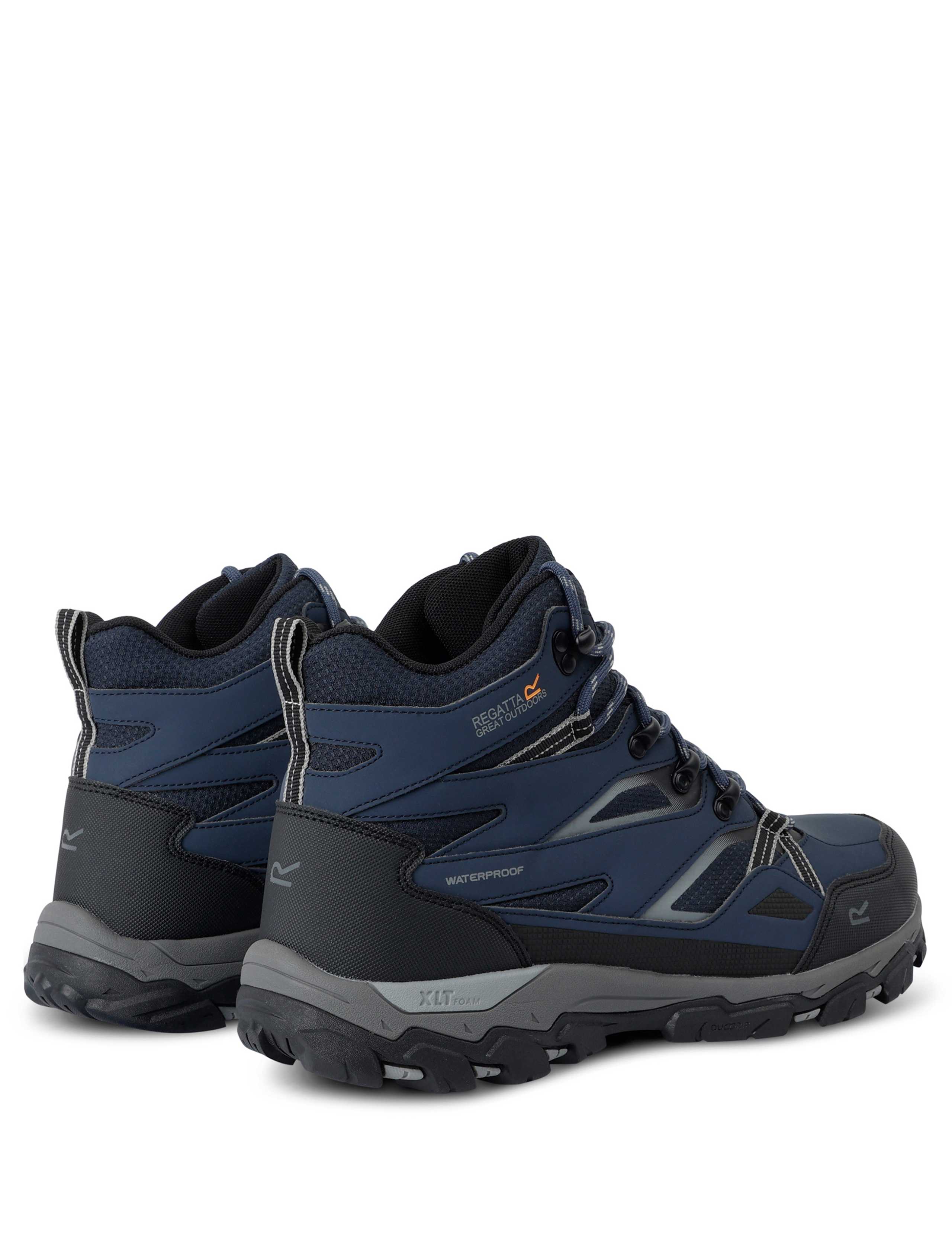 Holcombe III Waterproof Walking Boots 8 of 9