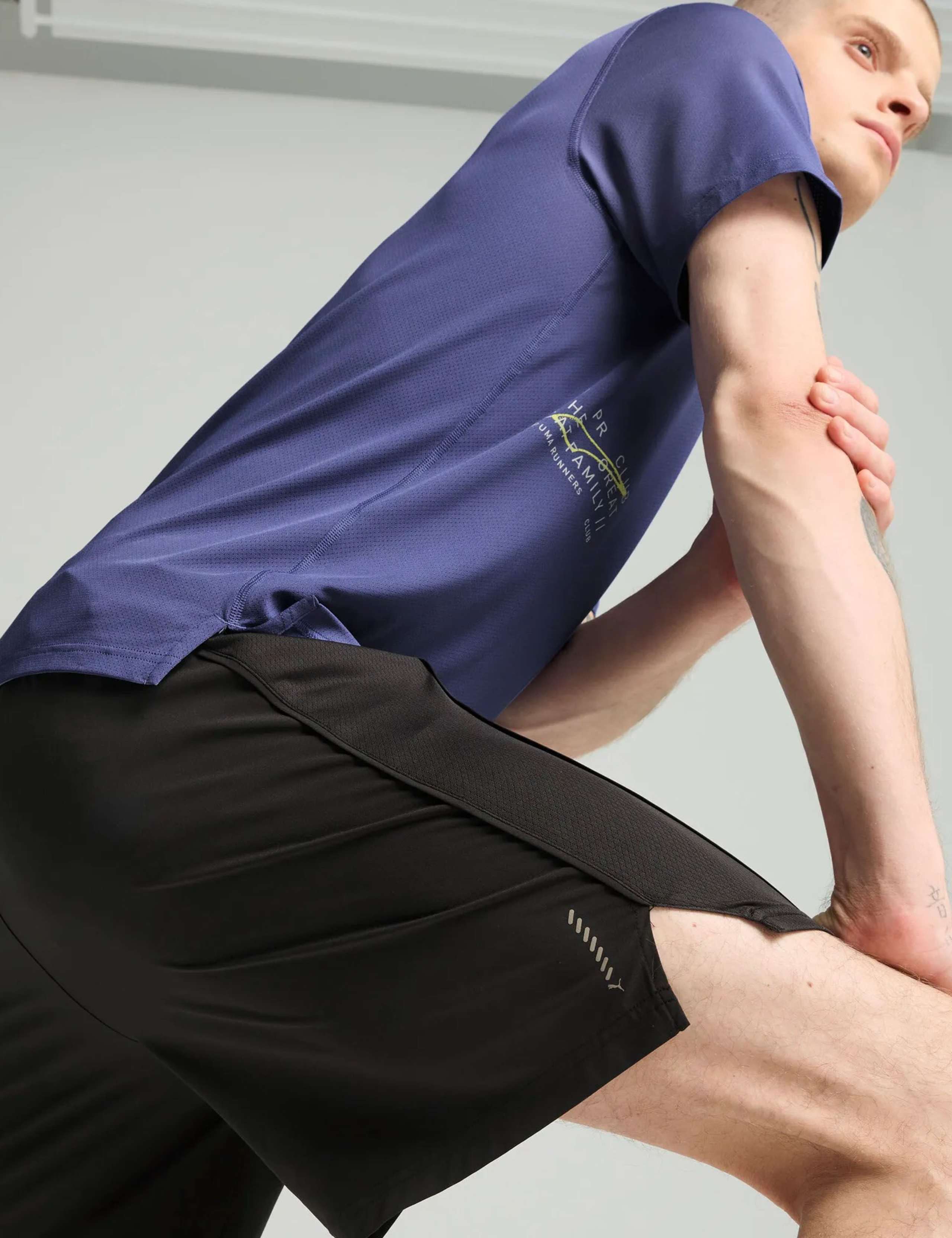 Run Velocity 7 Elasticated Waist Shorts 5 of 7
